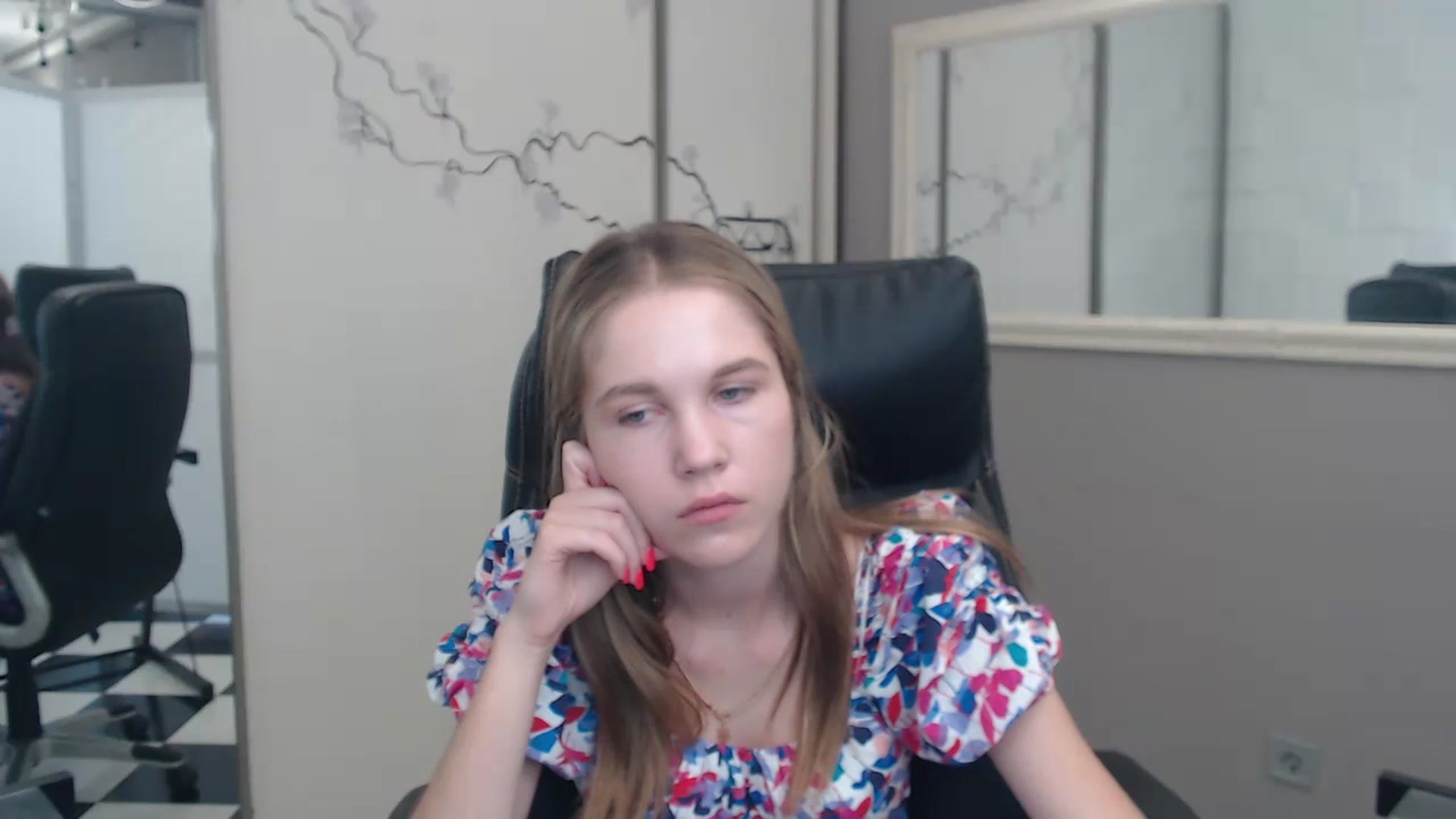 Gallery image thumbnail from Kate_Lewiss's myfreecams stream on, 07/10/2024, 10:10 image 6 of 20
