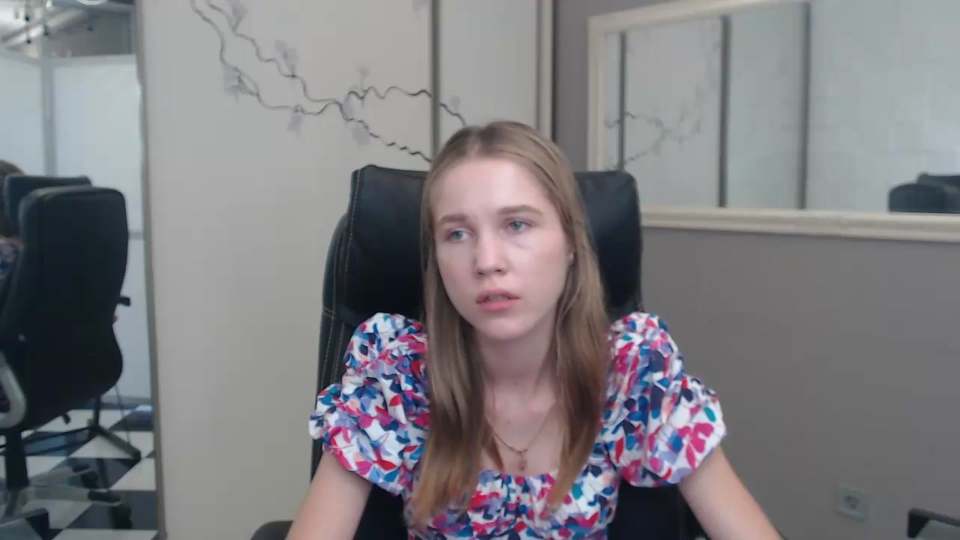 Gallery image thumbnail from Kate_Lewiss's myfreecams stream on, 07/10/2024, 10:10 image 19 of 20