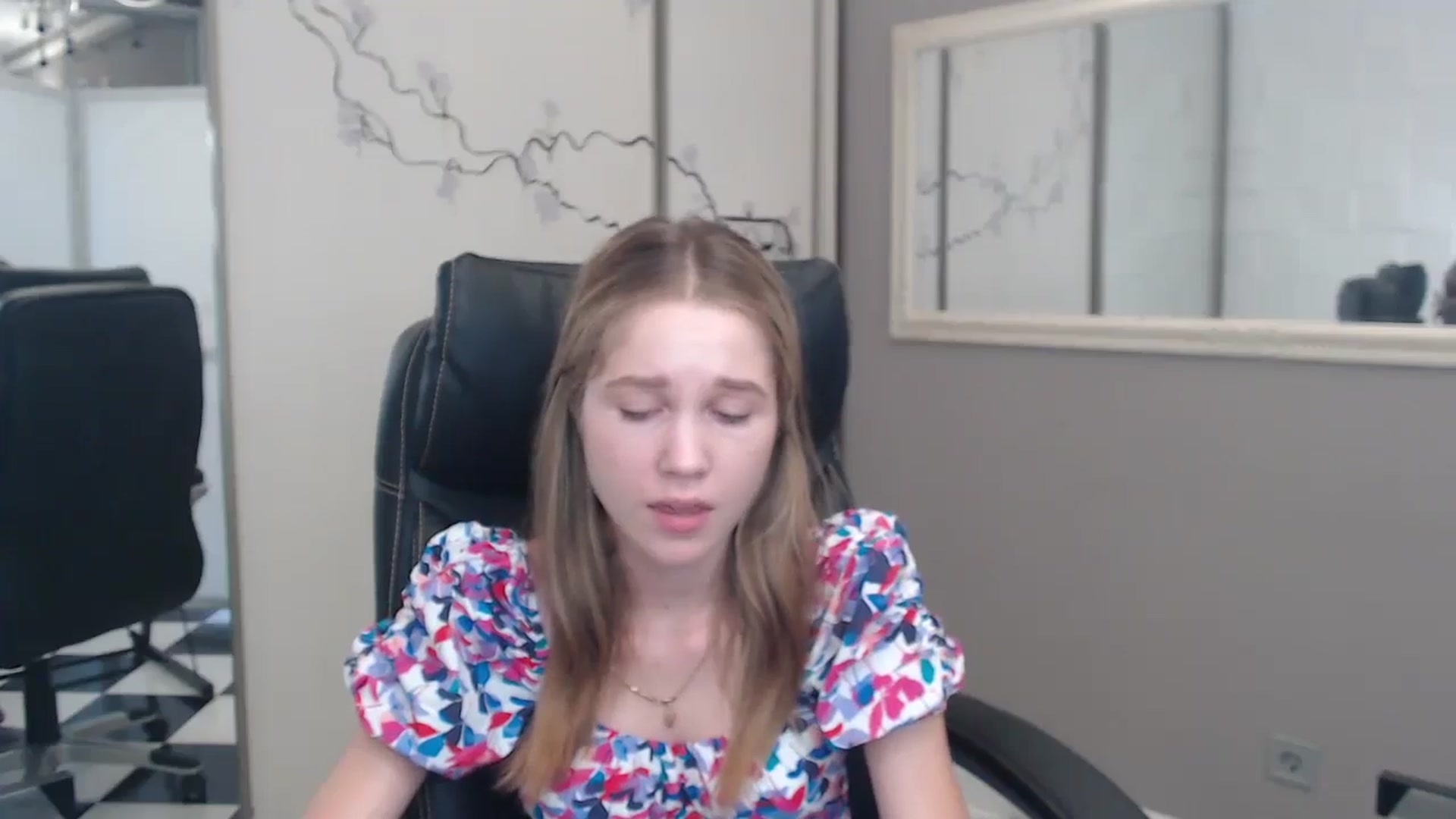 Gallery image thumbnail from Kate_Lewiss's myfreecams stream on, 07/10/2024, 11:04 image 10 of 20