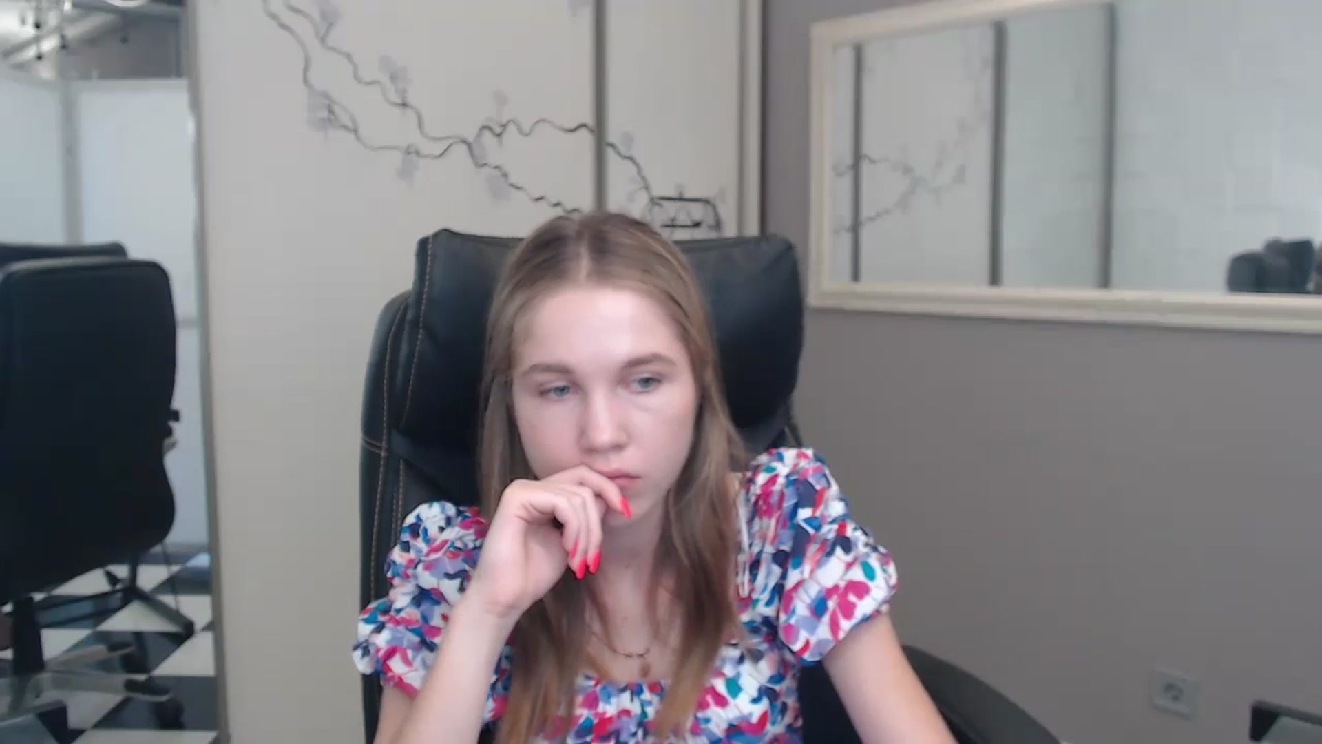Gallery image thumbnail from Kate_Lewiss's myfreecams stream on, 07/10/2024, 11:04 image 11 of 20