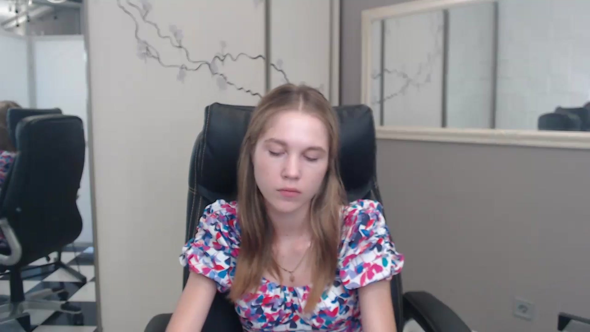 Gallery image thumbnail from Kate_Lewiss's myfreecams stream on, 07/10/2024, 11:04 image 6 of 20