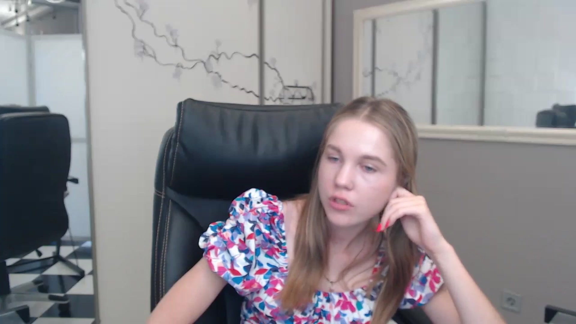 Gallery image thumbnail from Kate_Lewiss's myfreecams stream on, 07/10/2024, 11:04 image 16 of 20