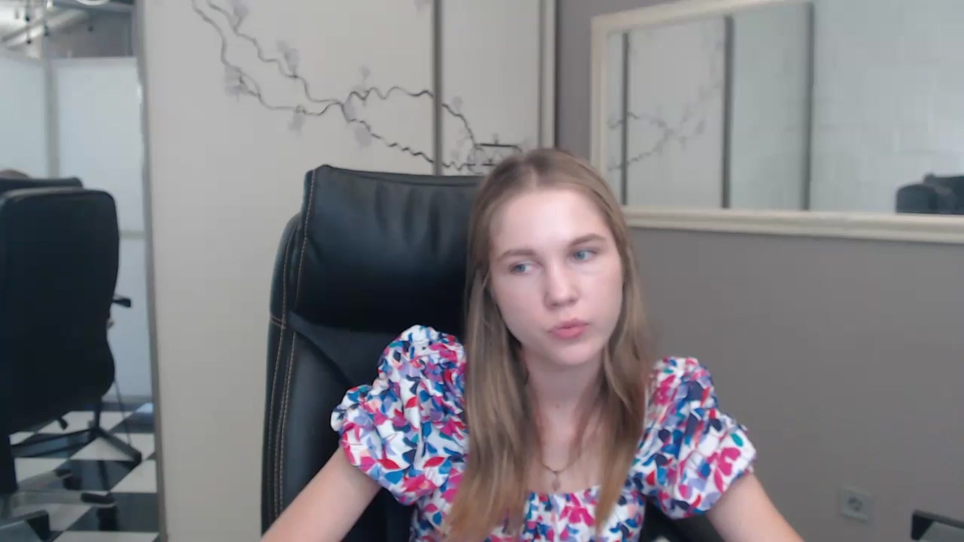 Gallery image thumbnail from Kate_Lewiss's myfreecams stream on, 07/10/2024, 11:04 image 18 of 20