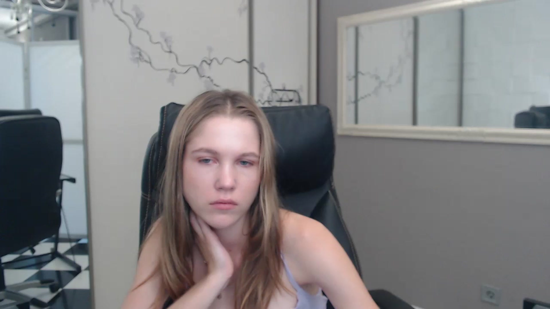 Gallery image thumbnail from Kate_Lewiss's myfreecams stream on, 07/11/2024, 10:06 image 16 of 20