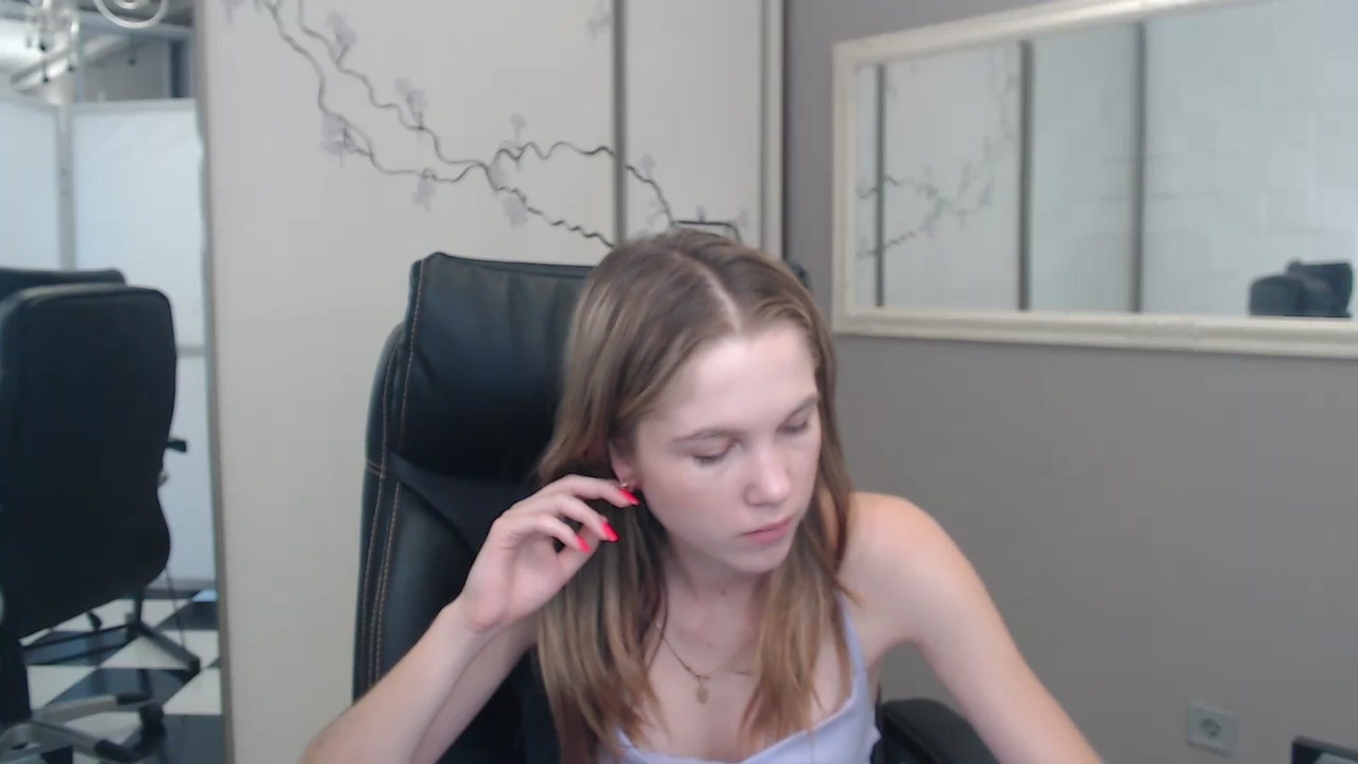 Gallery image thumbnail from Kate_Lewiss's myfreecams stream on, 07/11/2024, 10:06 image 19 of 20