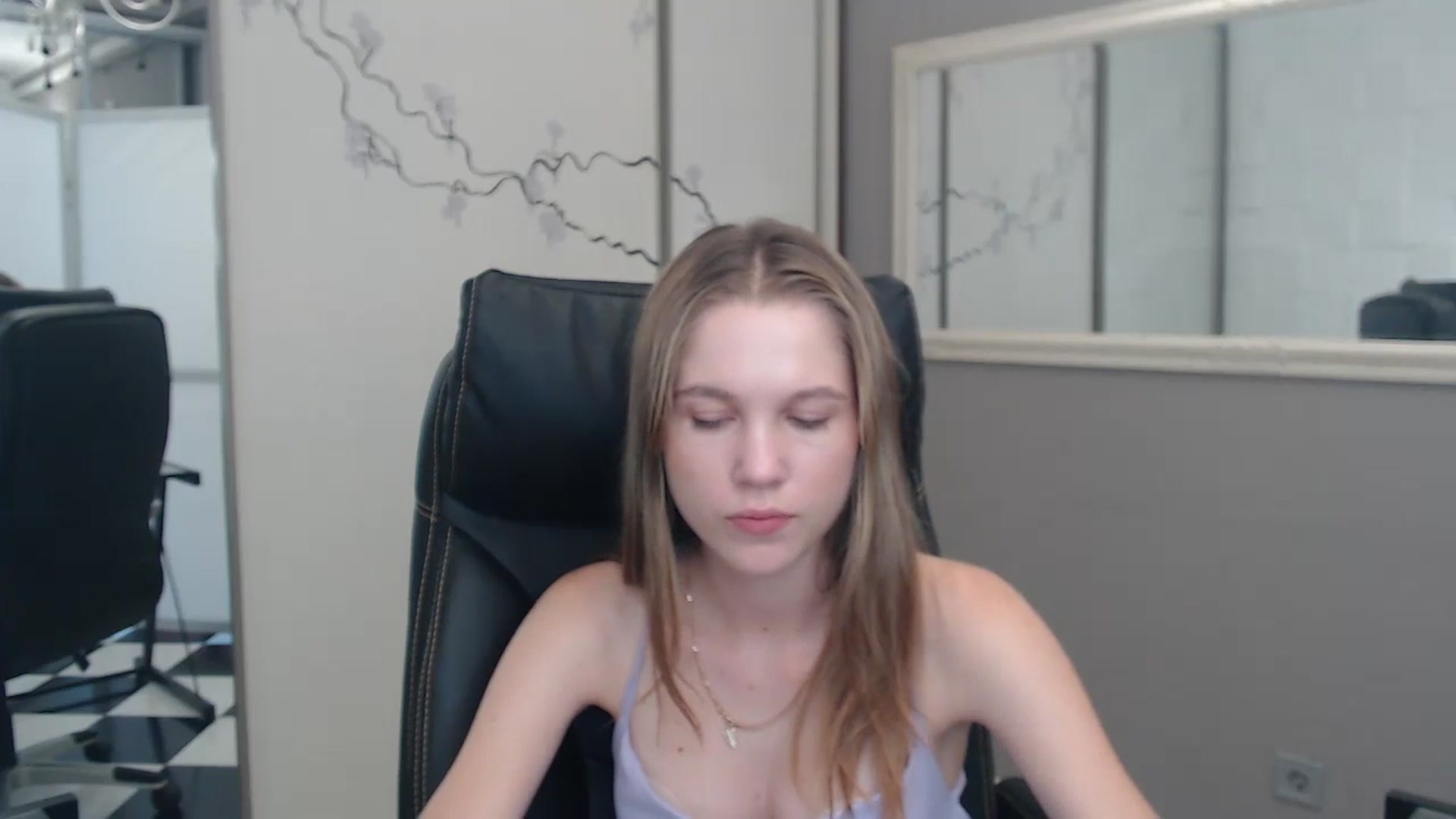Gallery image thumbnail from Kate_Lewiss's myfreecams stream on, 07/11/2024, 10:06 image 14 of 20