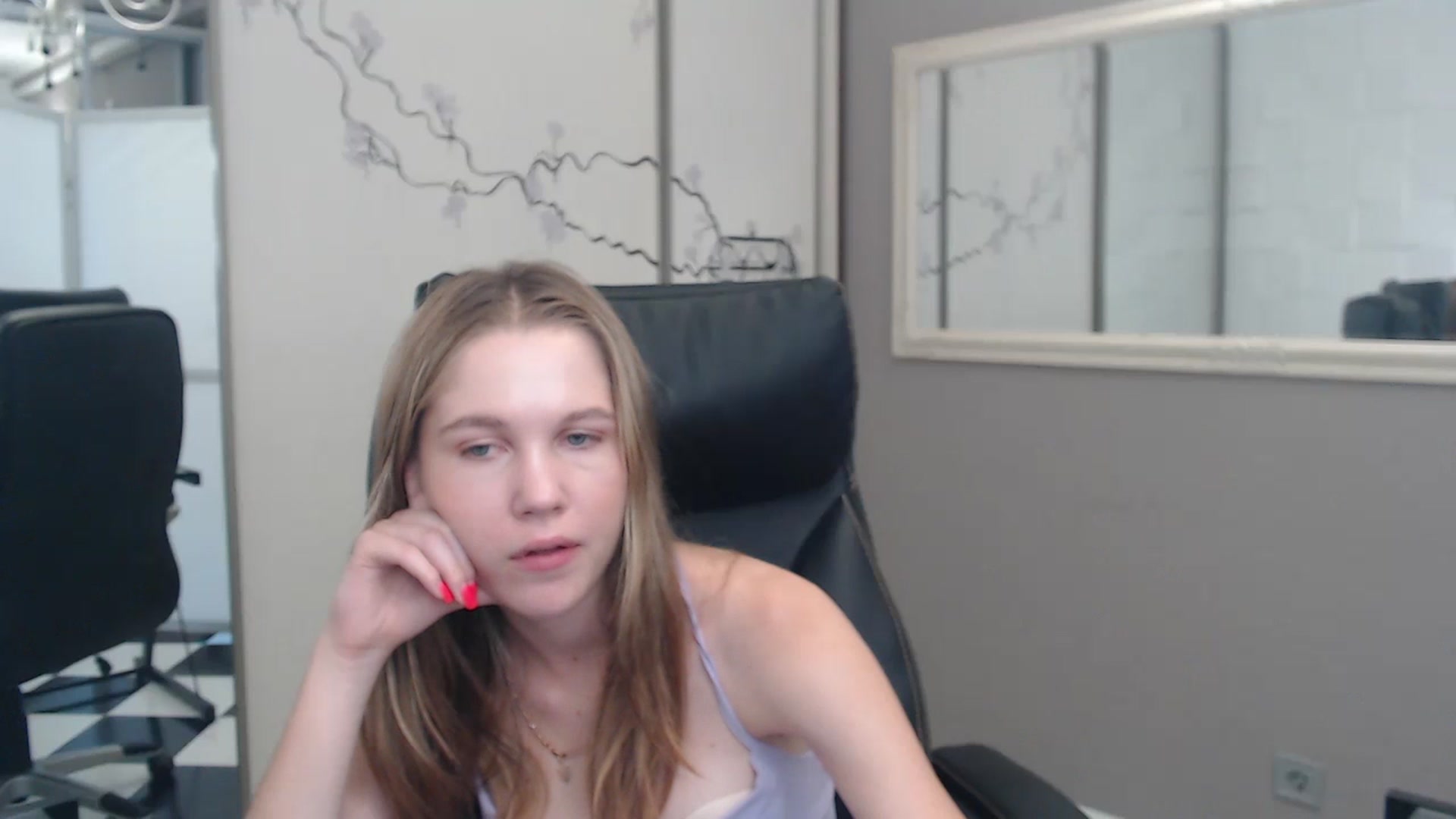 Gallery image thumbnail from Kate_Lewiss's myfreecams stream on, 07/11/2024, 10:06 image 17 of 20