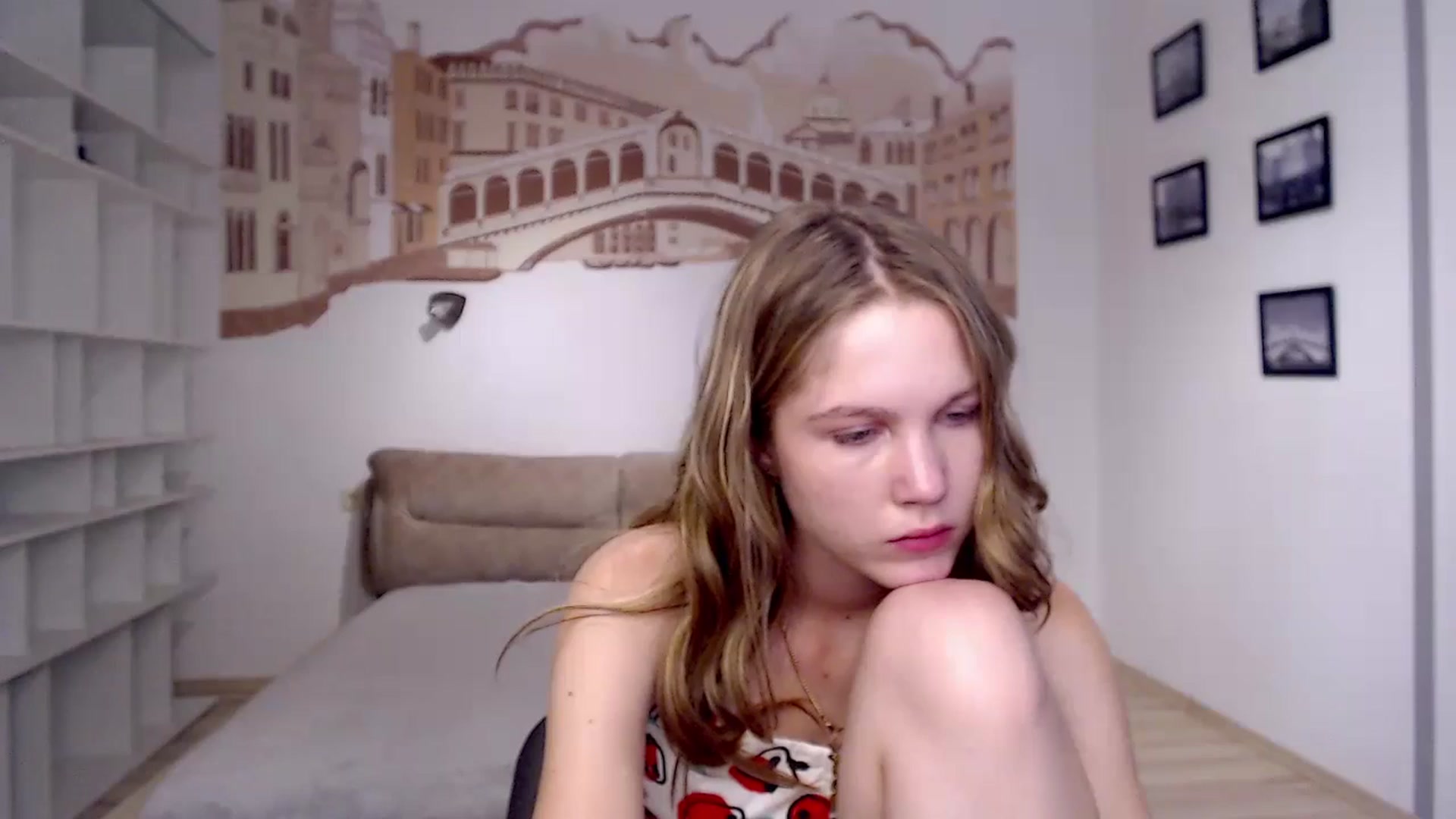 Gallery image thumbnail from Kate_Lewiss's myfreecams stream on, 07/14/2024, 10:34 image 16 of 20