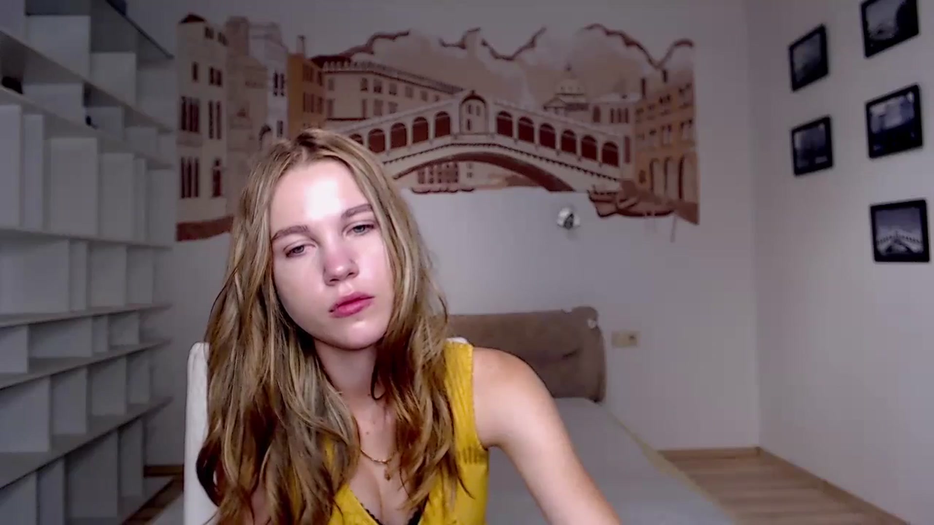 Gallery image thumbnail from Kate_Lewiss's myfreecams stream on, 07/24/2024, 06:43 image 4 of 20