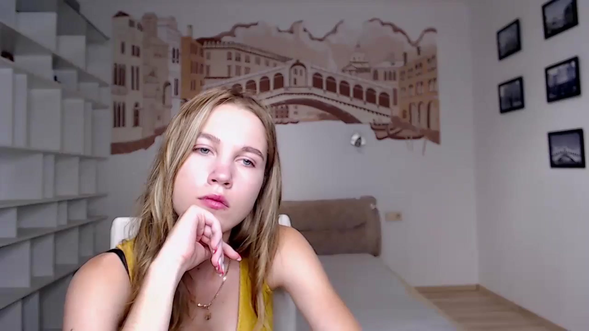 Gallery image thumbnail from Kate_Lewiss's myfreecams stream on, 07/24/2024, 08:15 image 18 of 20