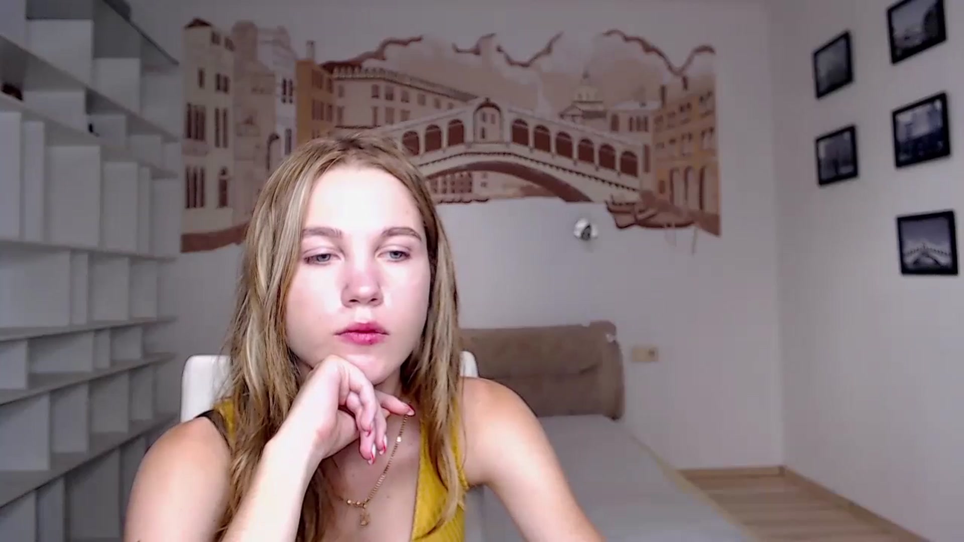 Gallery image thumbnail from Kate_Lewiss's myfreecams stream on, 07/24/2024, 08:15 image 13 of 20