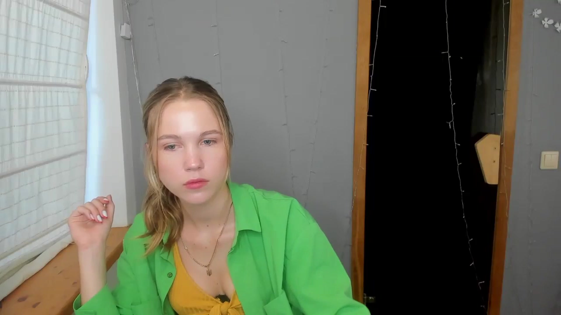 Gallery image thumbnail from Kate_Lewiss's myfreecams stream on, 07/25/2024, 06:18 image 9 of 20
