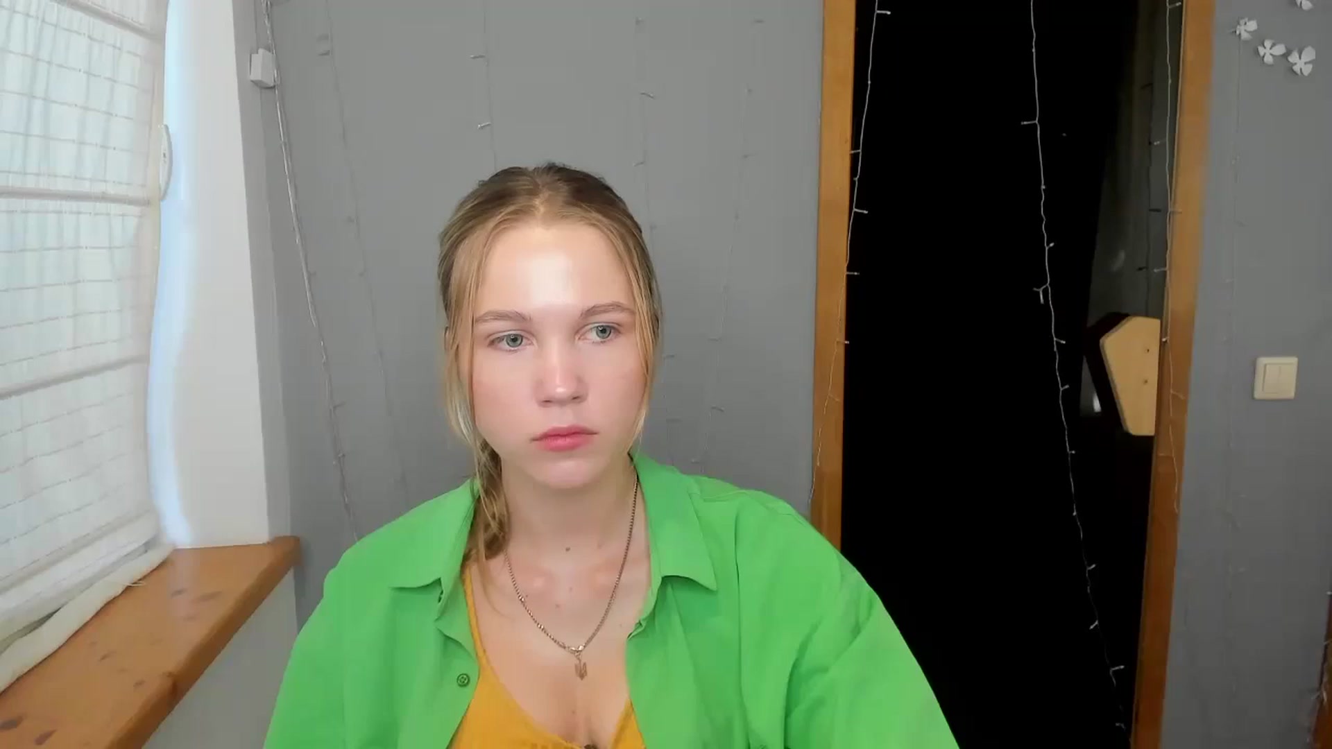 Gallery image thumbnail from Kate_Lewiss's myfreecams stream on, 07/25/2024, 06:18 image 1 of 20