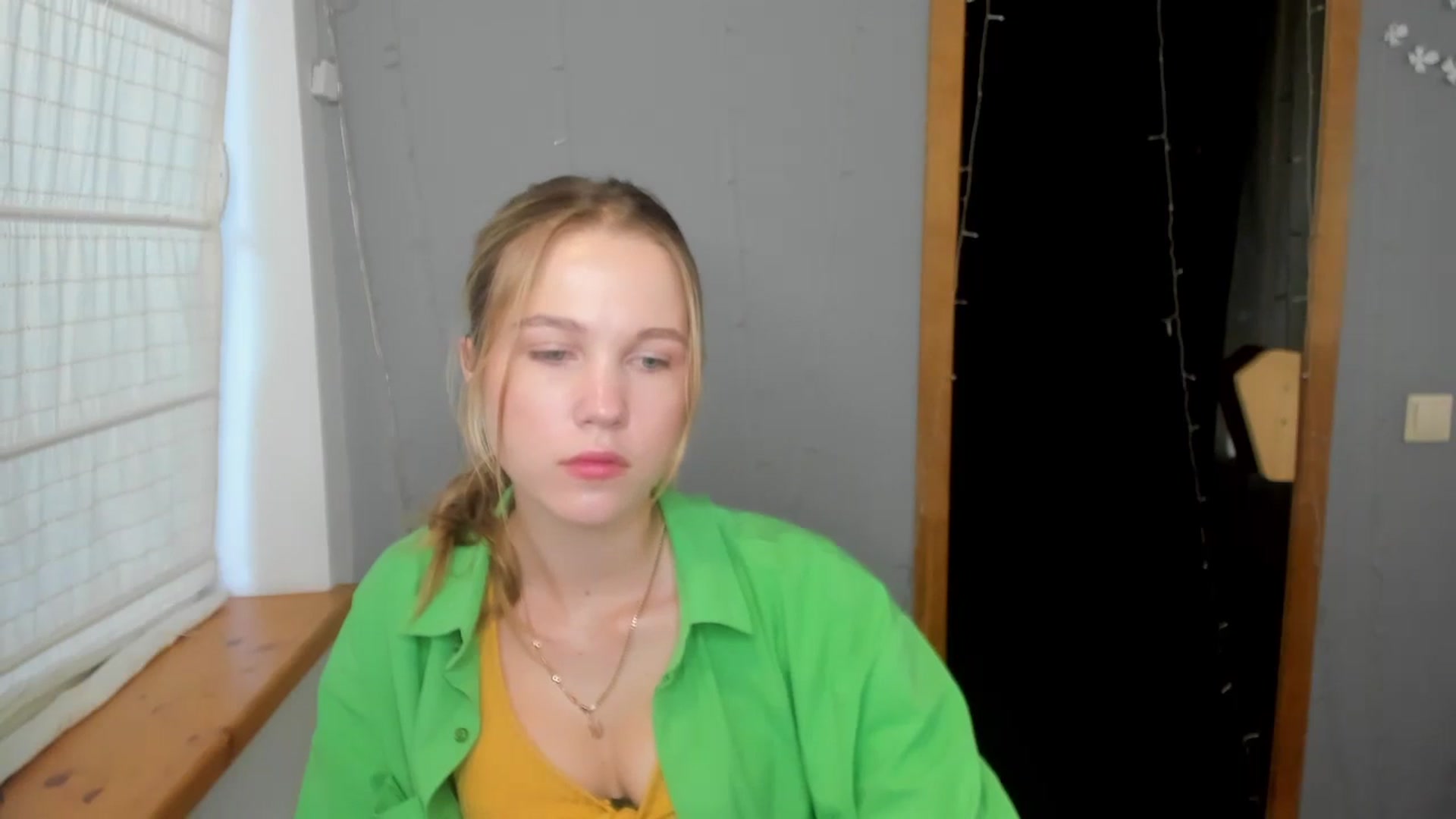 Gallery image thumbnail from Kate_Lewiss's myfreecams stream on, 07/25/2024, 06:18 image 2 of 20