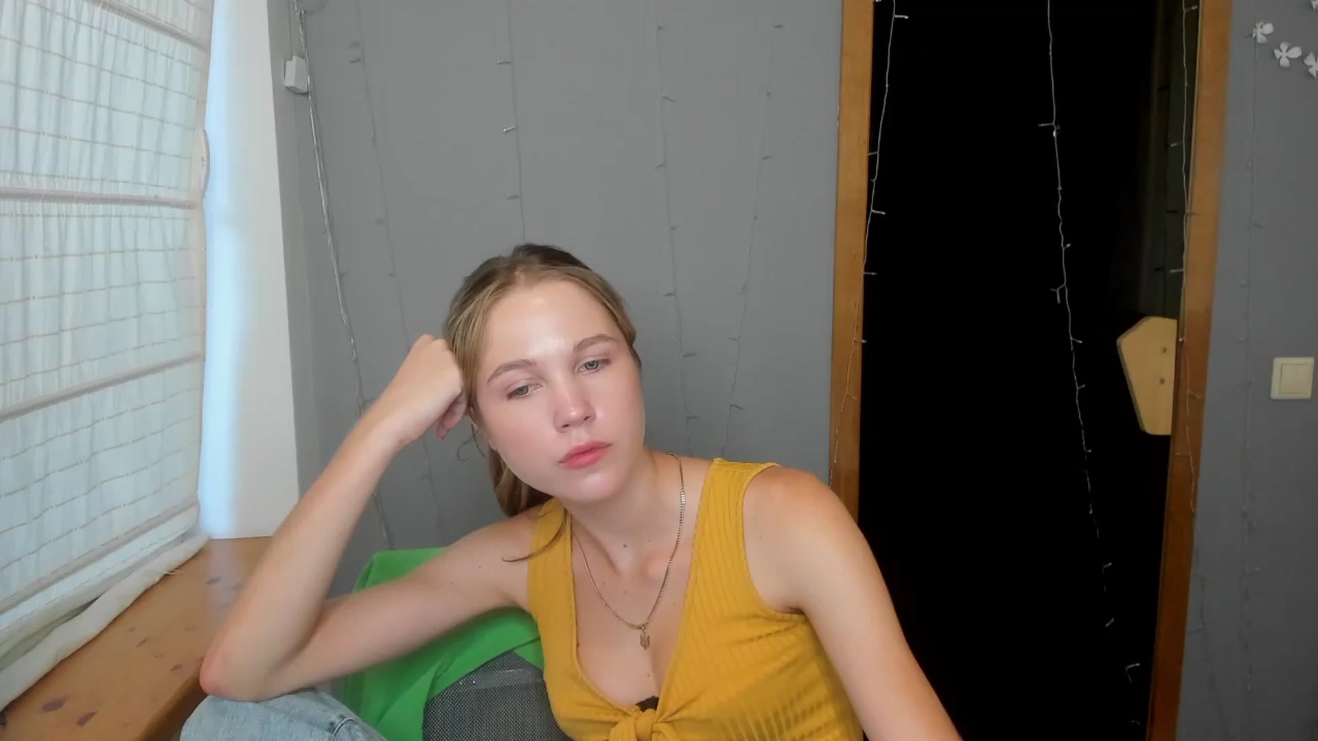 Gallery image thumbnail from Kate_Lewiss's myfreecams stream on, 07/25/2024, 07:34 image 10 of 20