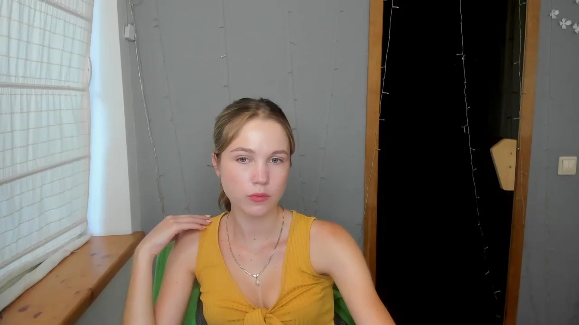 Gallery image thumbnail from Kate_Lewiss's myfreecams stream on, 07/25/2024, 07:34 image 3 of 20
