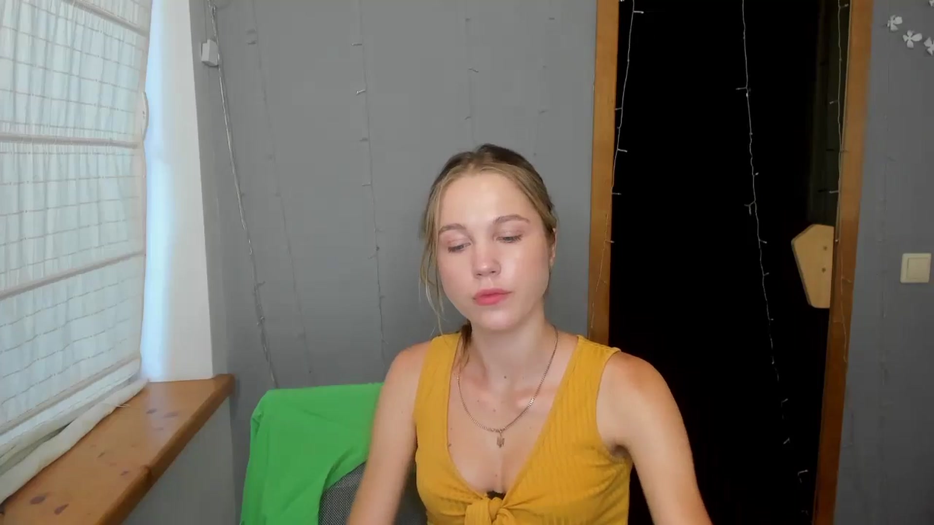 Gallery image thumbnail from Kate_Lewiss's myfreecams stream on, 07/25/2024, 07:34 image 13 of 20