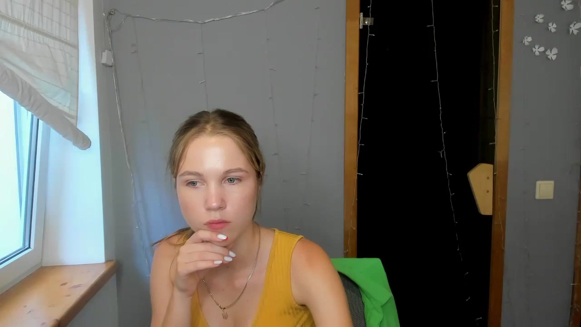 Gallery image thumbnail from Kate_Lewiss's myfreecams stream on, 07/25/2024, 08:32 image 16 of 20