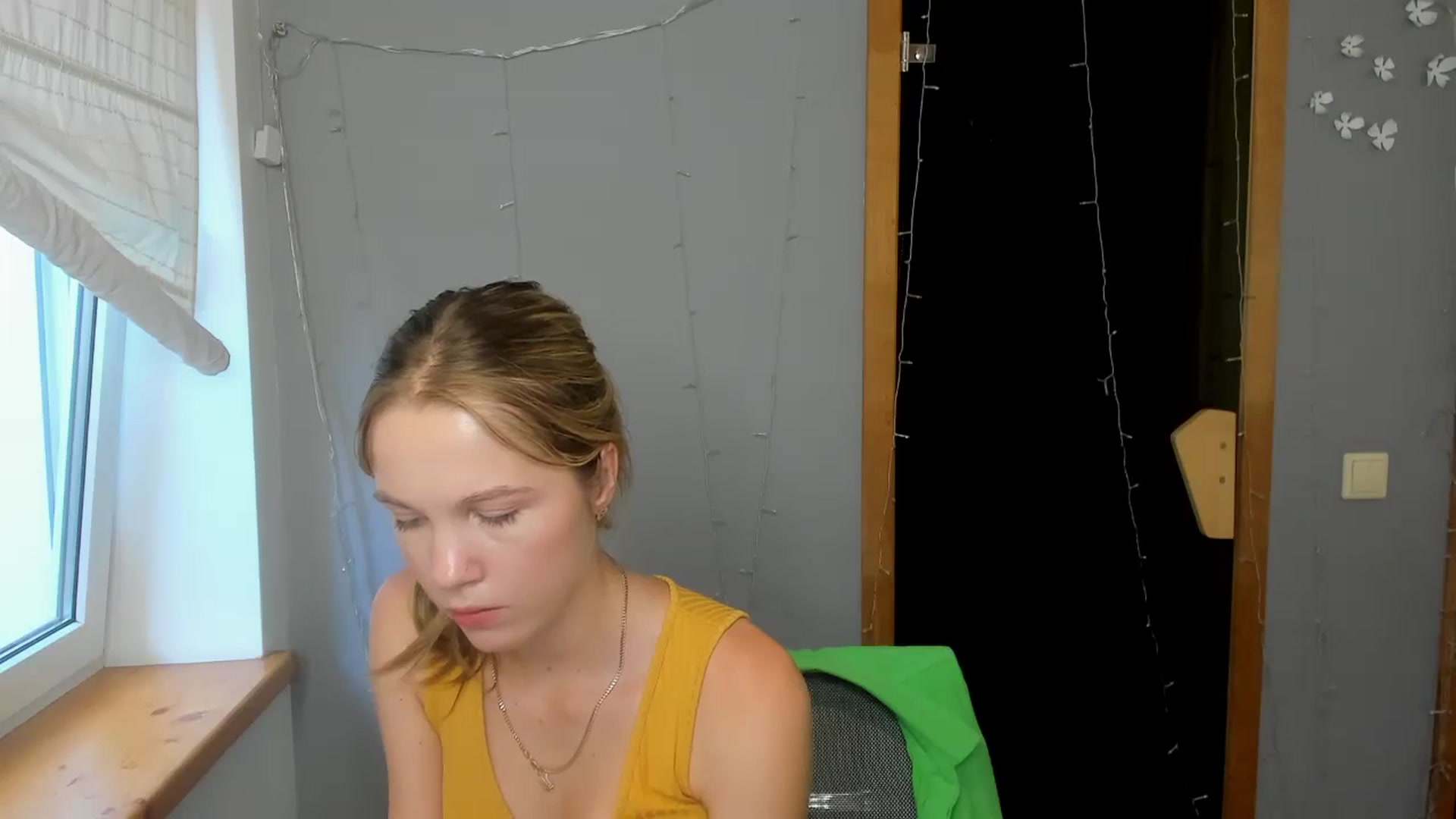 Gallery image thumbnail from Kate_Lewiss's myfreecams stream on, 07/25/2024, 08:32 image 11 of 20