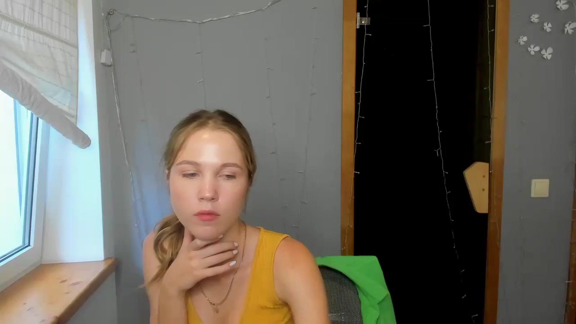 Gallery image thumbnail from Kate_Lewiss's myfreecams stream on, 07/25/2024, 08:32 image 8 of 20