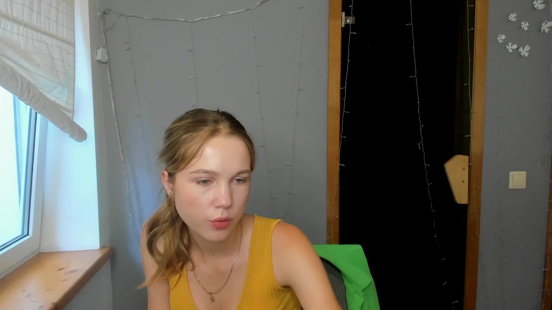 Gallery image thumbnail from Kate_Lewiss's myfreecams stream on, 07/25/2024, 08:32 image 13 of 20