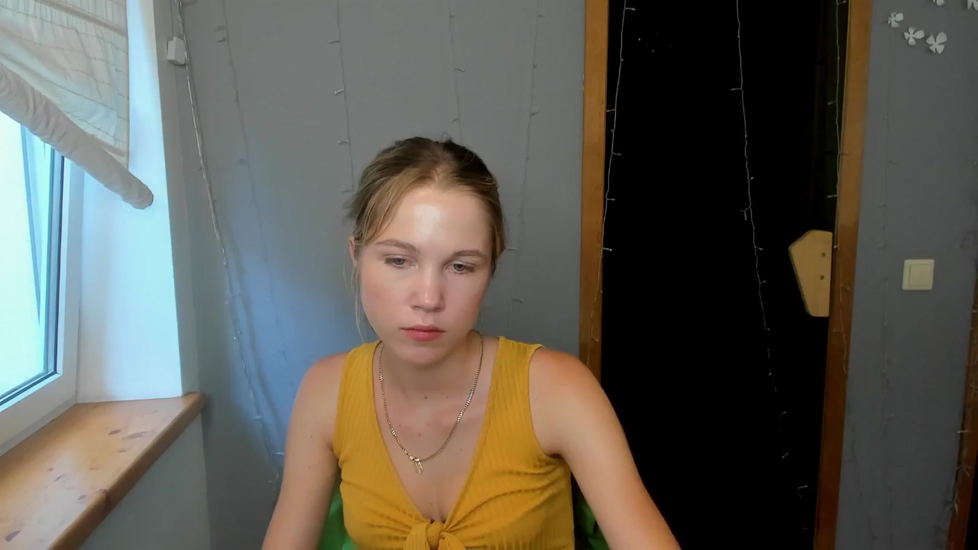 Gallery image thumbnail from Kate_Lewiss's myfreecams stream on, 07/25/2024, 09:23 image 1 of 20