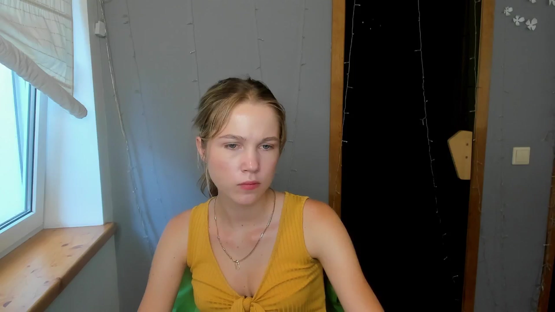 Gallery image thumbnail from Kate_Lewiss's myfreecams stream on, 07/25/2024, 09:23 image 8 of 20