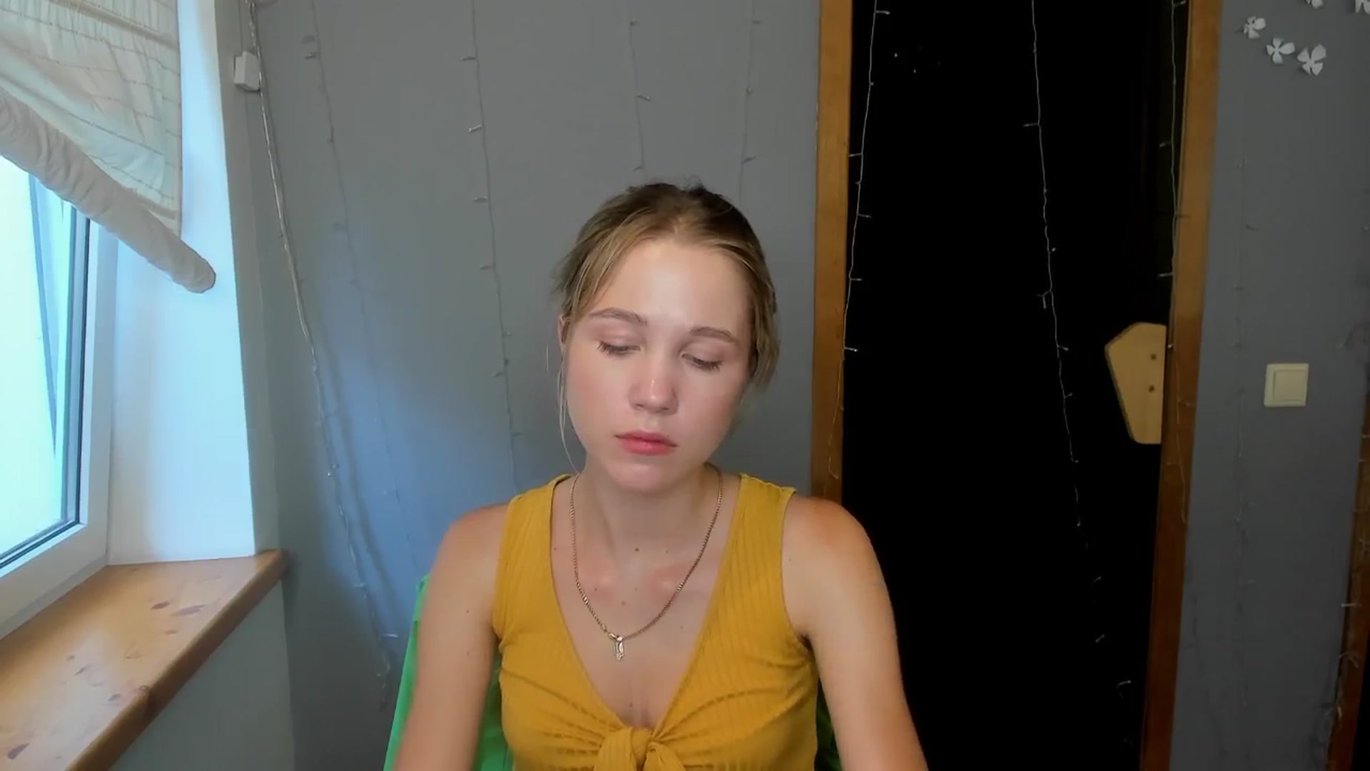 Gallery image thumbnail from Kate_Lewiss's myfreecams stream on, 07/25/2024, 09:23 image 3 of 20