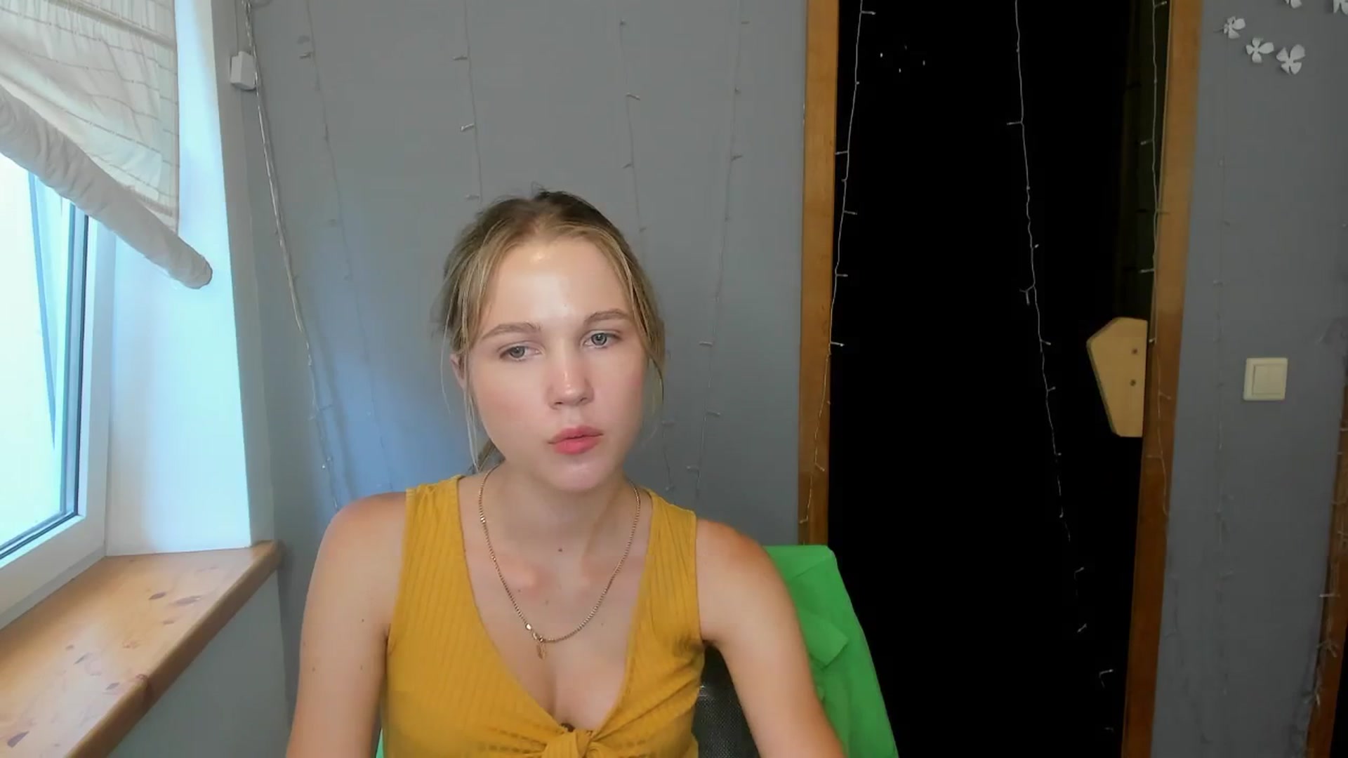 Gallery image thumbnail from Kate_Lewiss's myfreecams stream on, 07/25/2024, 09:23 image 18 of 20