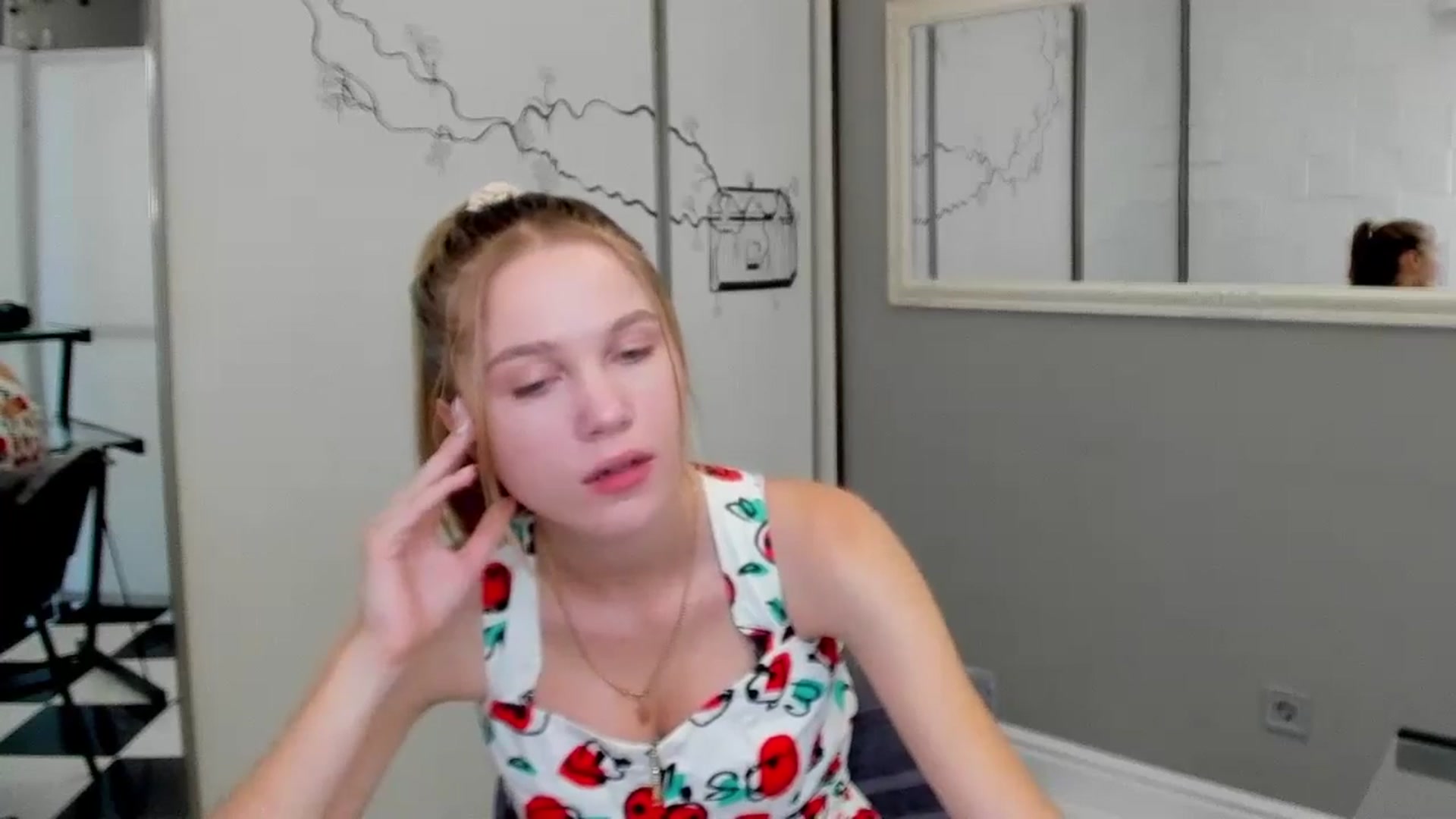 Gallery image thumbnail from Kate_Lewiss's myfreecams stream on, 07/28/2024, 06:33 image 6 of 20
