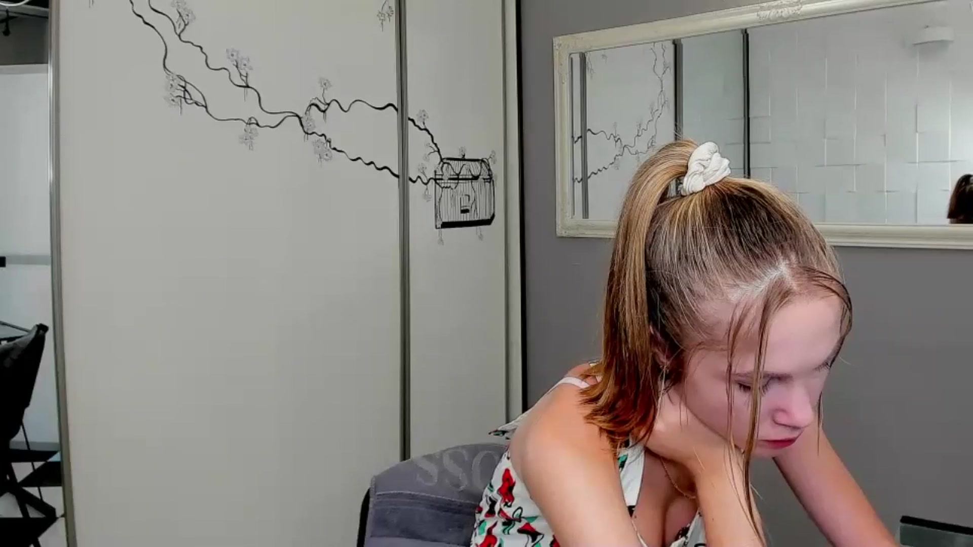 Gallery image thumbnail from Kate_Lewiss's myfreecams stream on, 07/28/2024, 10:21 image 13 of 20