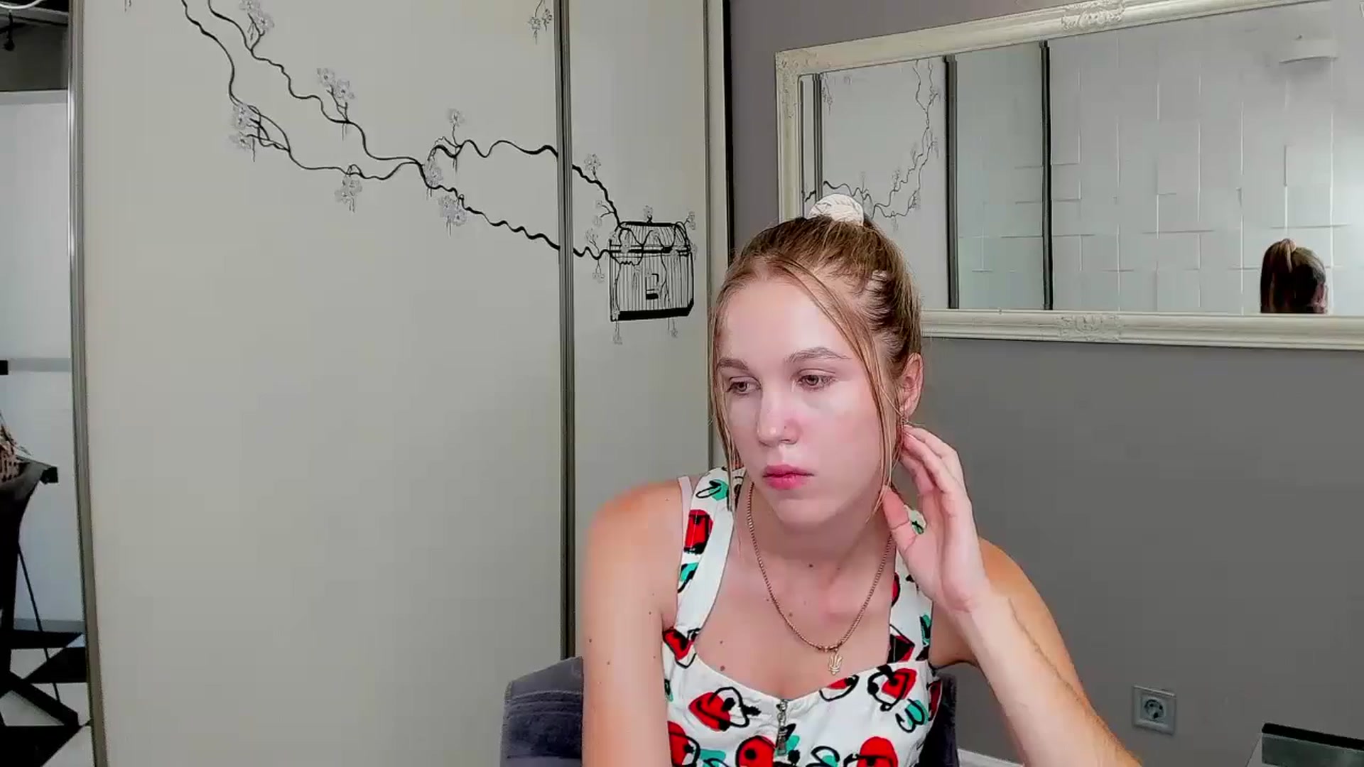 Gallery image thumbnail from Kate_Lewiss's myfreecams stream on, 07/28/2024, 10:21 image 7 of 20
