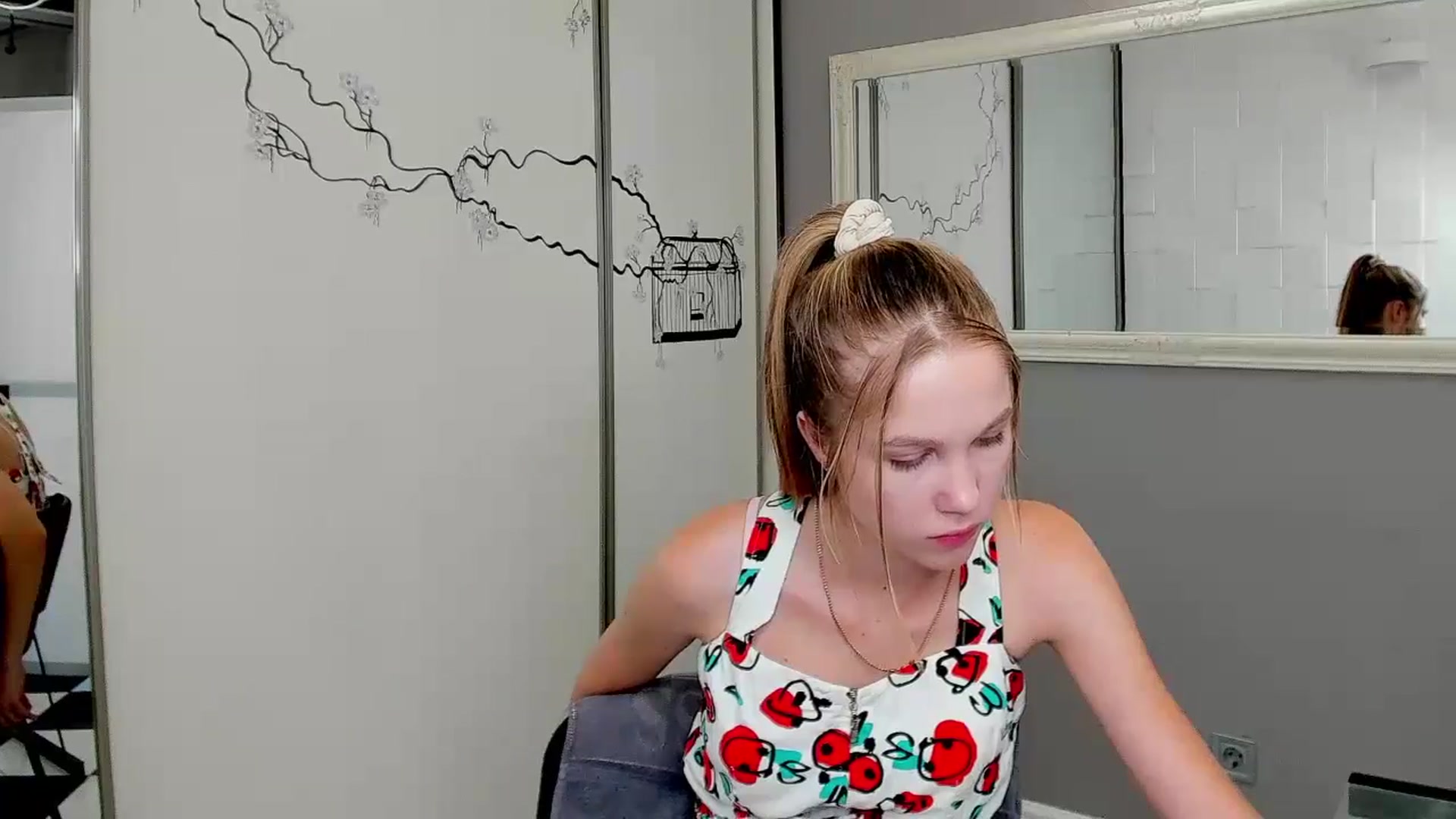 Gallery image thumbnail from Kate_Lewiss's myfreecams stream on, 07/28/2024, 10:21 image 18 of 20