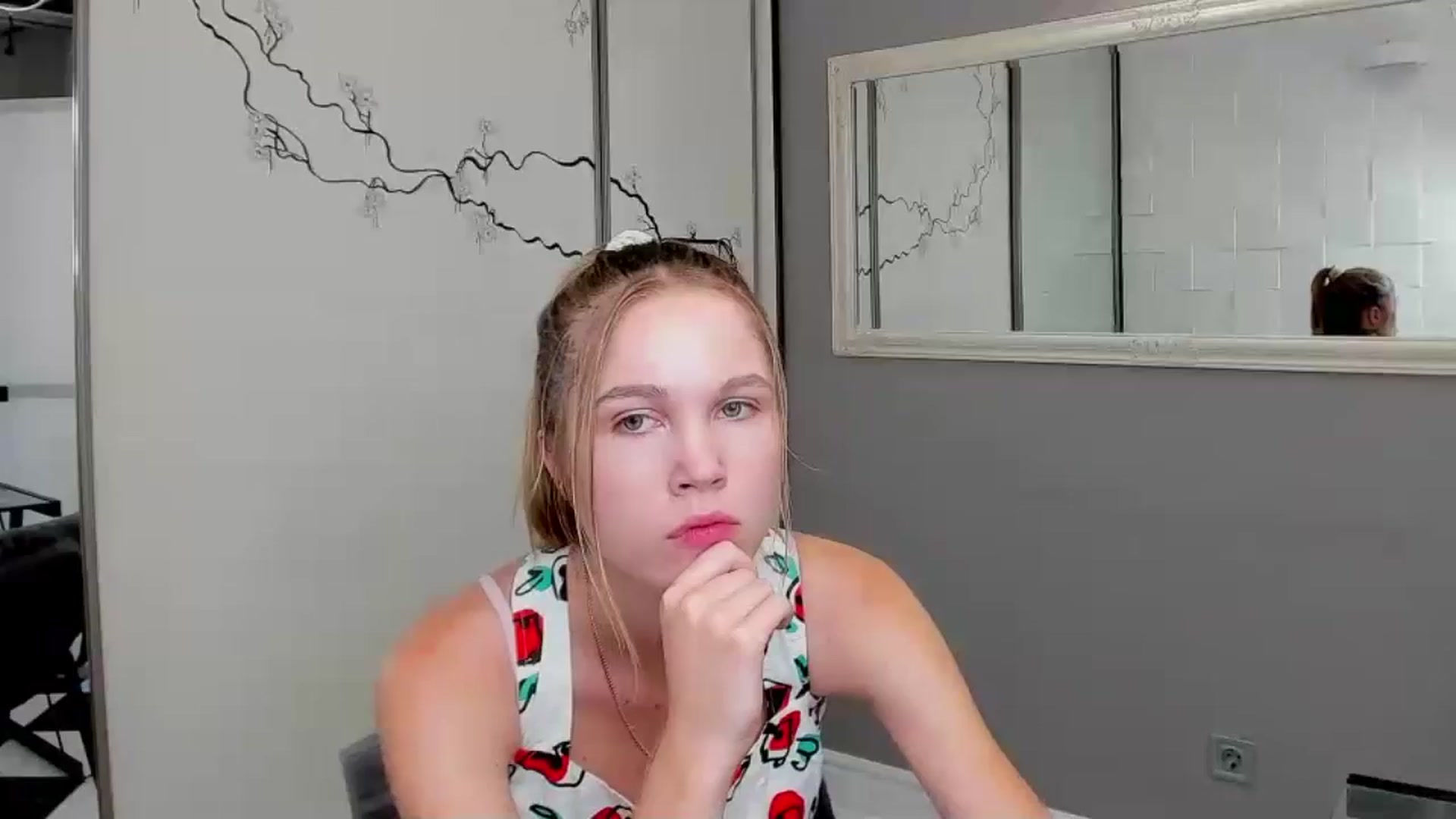 Gallery image thumbnail from Kate_Lewiss's myfreecams stream on, 07/28/2024, 10:33 image 12 of 20