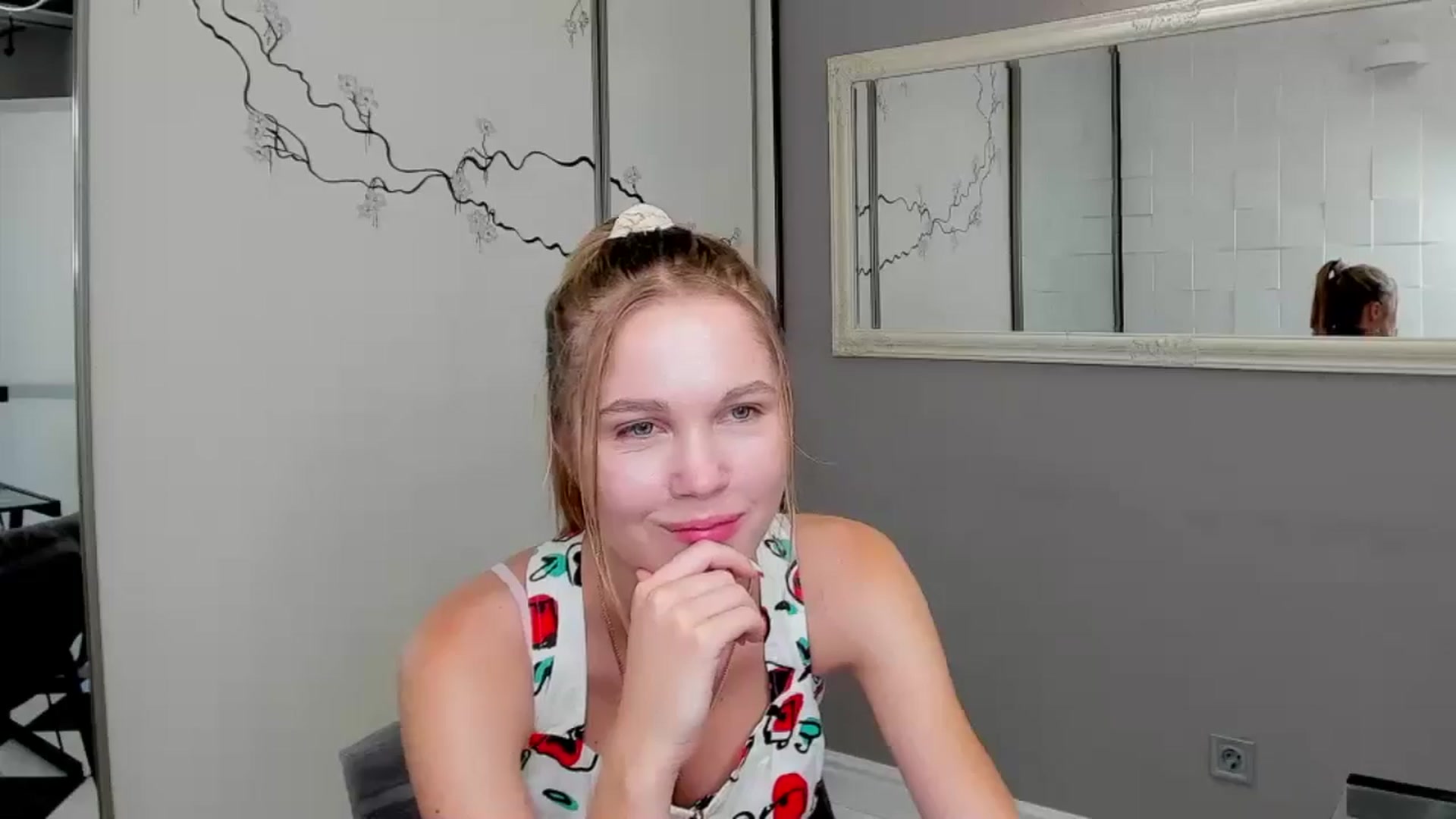 Gallery image thumbnail from Kate_Lewiss's myfreecams stream on, 07/28/2024, 10:33 image 9 of 20