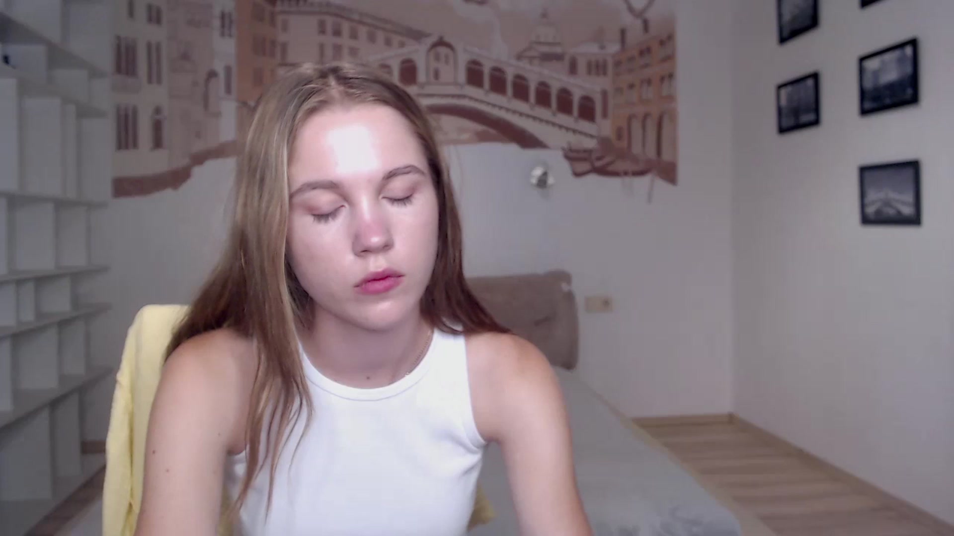 Gallery image thumbnail from Kate_Lewiss's myfreecams stream on, 07/30/2024, 10:51 image 2 of 20