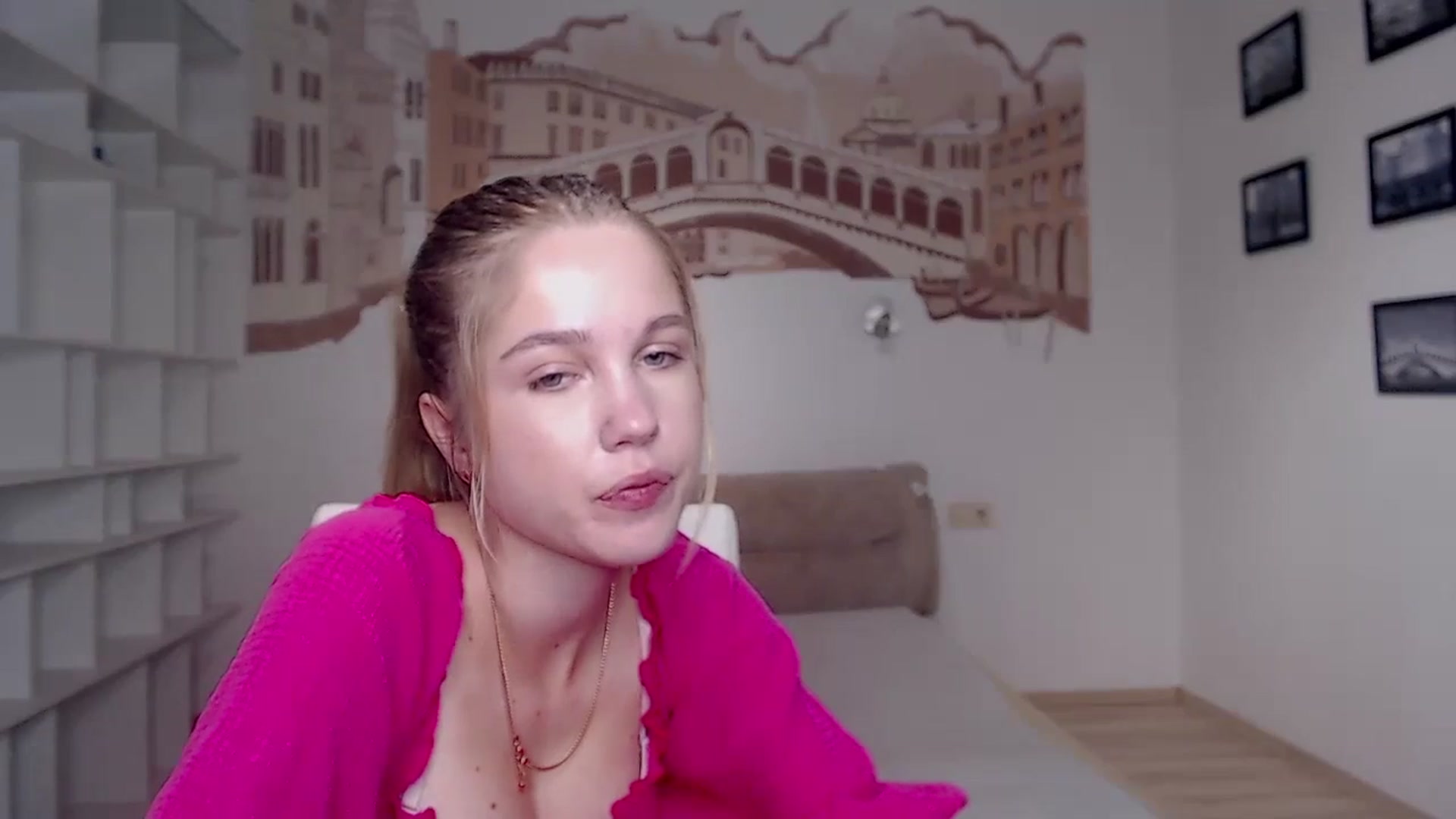 Gallery image thumbnail from Kate_Lewiss's myfreecams stream on, 07/31/2024, 08:17 image 4 of 20