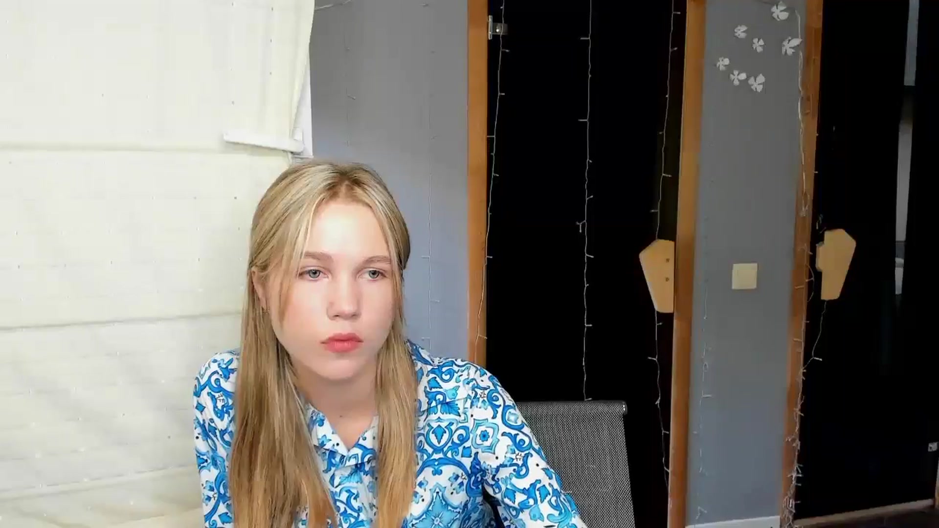 Gallery image thumbnail from Kate_Lewiss's myfreecams stream on, 08/04/2024, 08:27 image 2 of 20