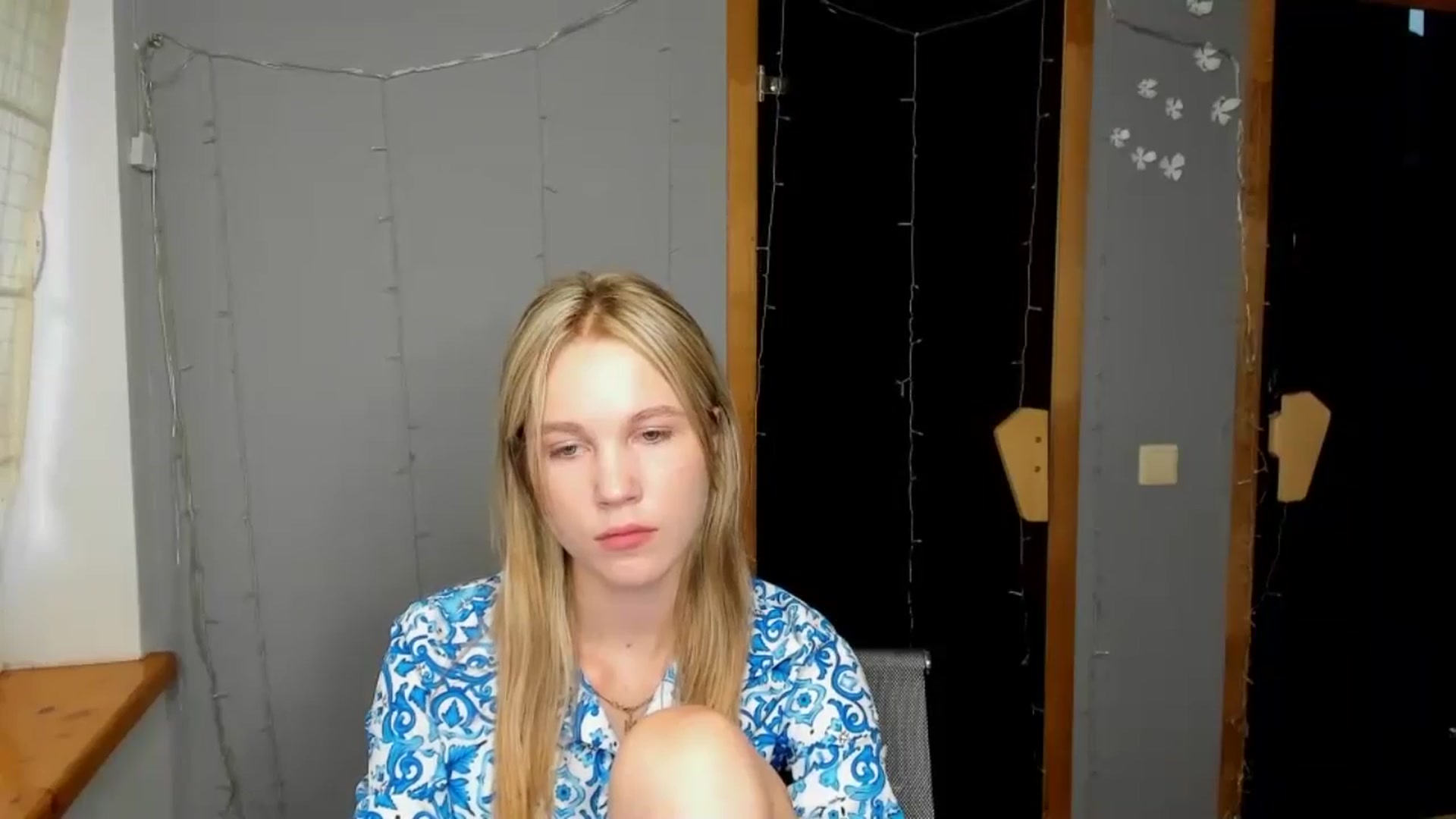 Gallery image thumbnail from Kate_Lewiss's myfreecams stream on, 08/04/2024, 10:13 image 15 of 20