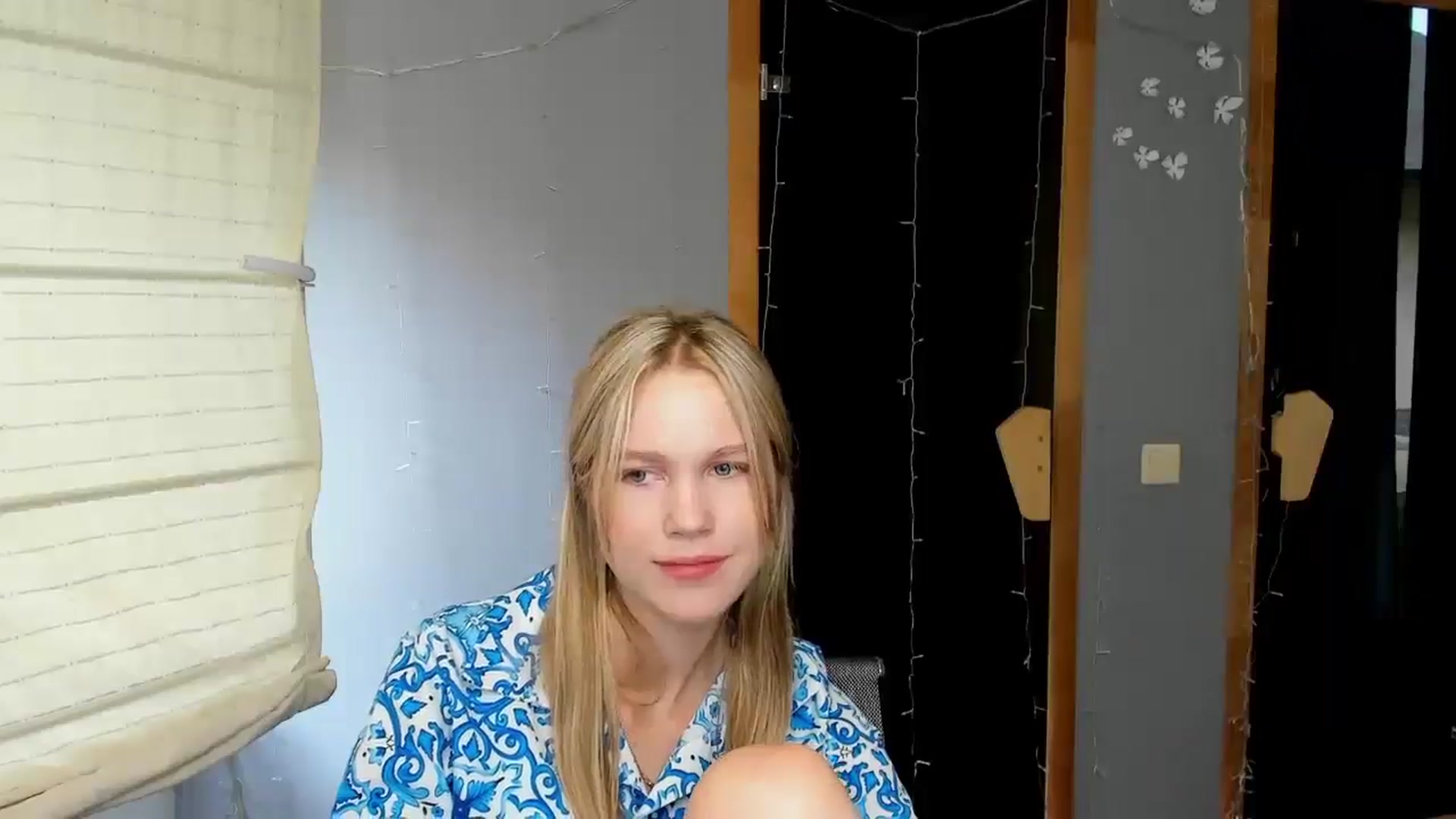 Gallery image thumbnail from Kate_Lewiss's myfreecams stream on, 08/04/2024, 10:13 image 9 of 20