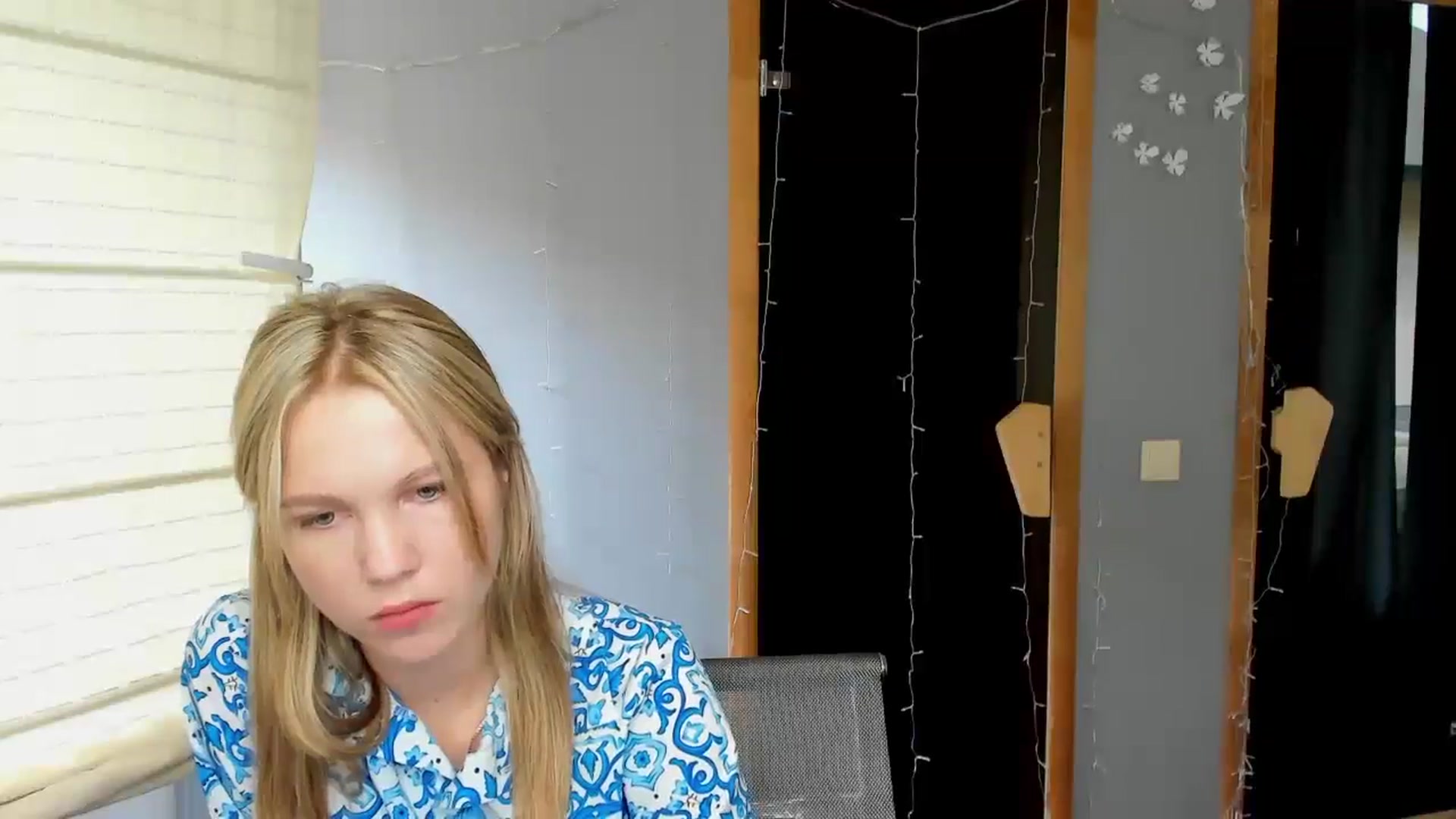 Gallery image thumbnail from Kate_Lewiss's myfreecams stream on, 08/04/2024, 10:13 image 4 of 20