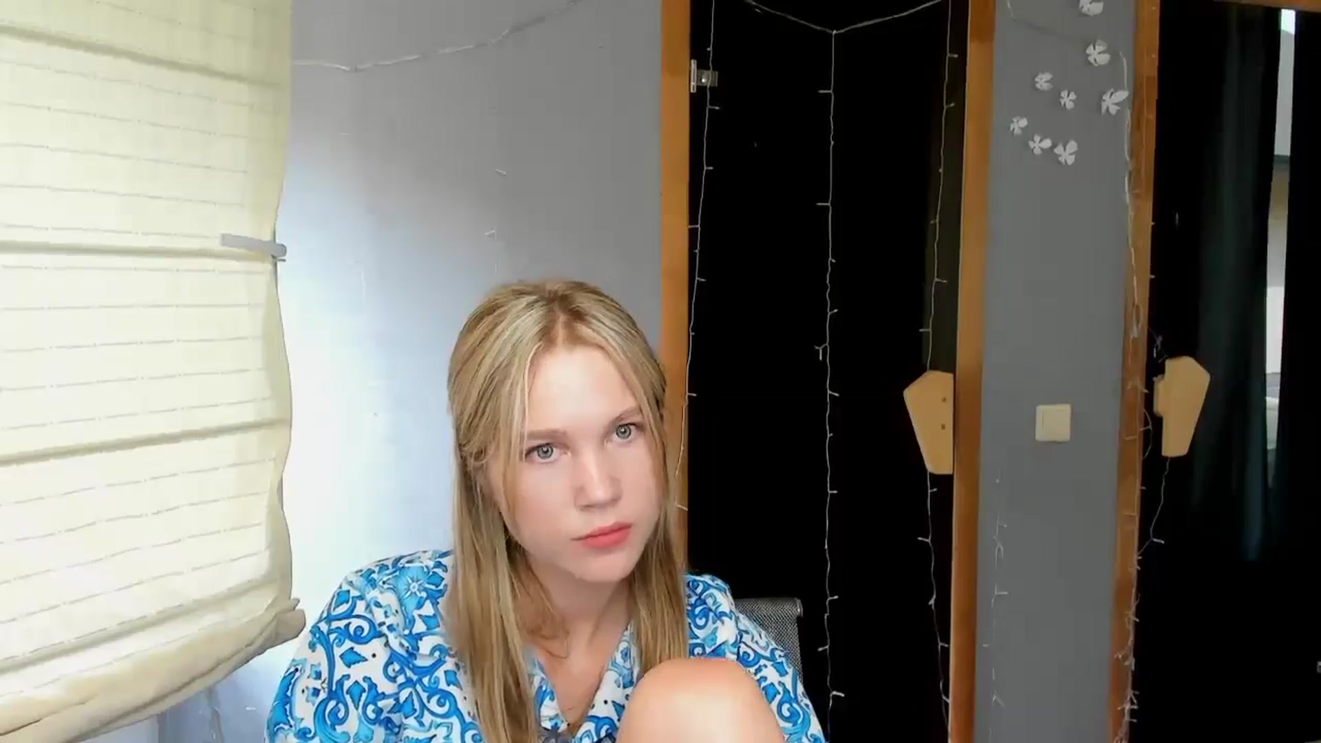 Gallery image thumbnail from Kate_Lewiss's myfreecams stream on, 08/04/2024, 10:13 image 8 of 20