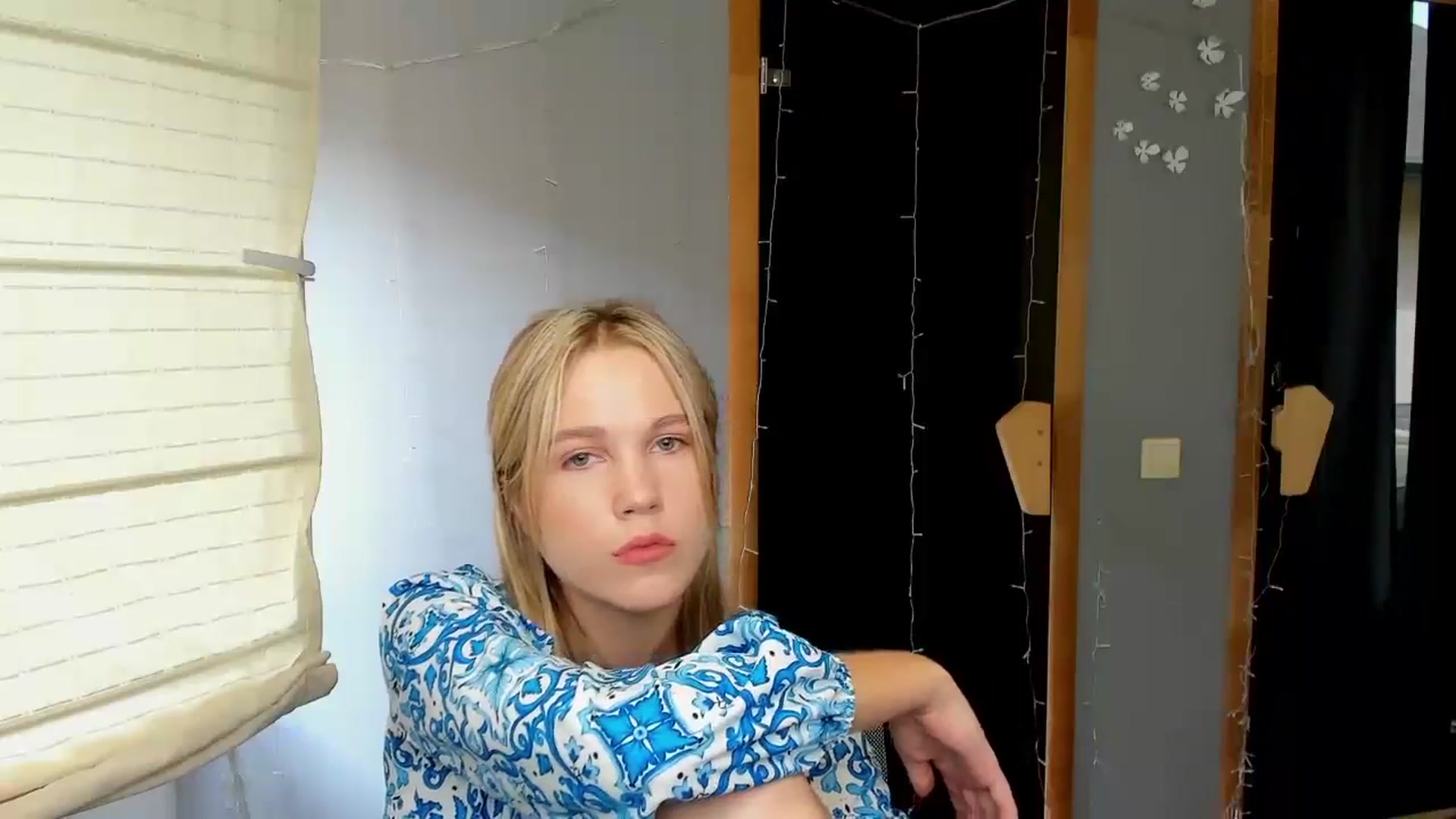 Gallery image thumbnail from Kate_Lewiss's myfreecams stream on, 08/04/2024, 10:13 image 7 of 20