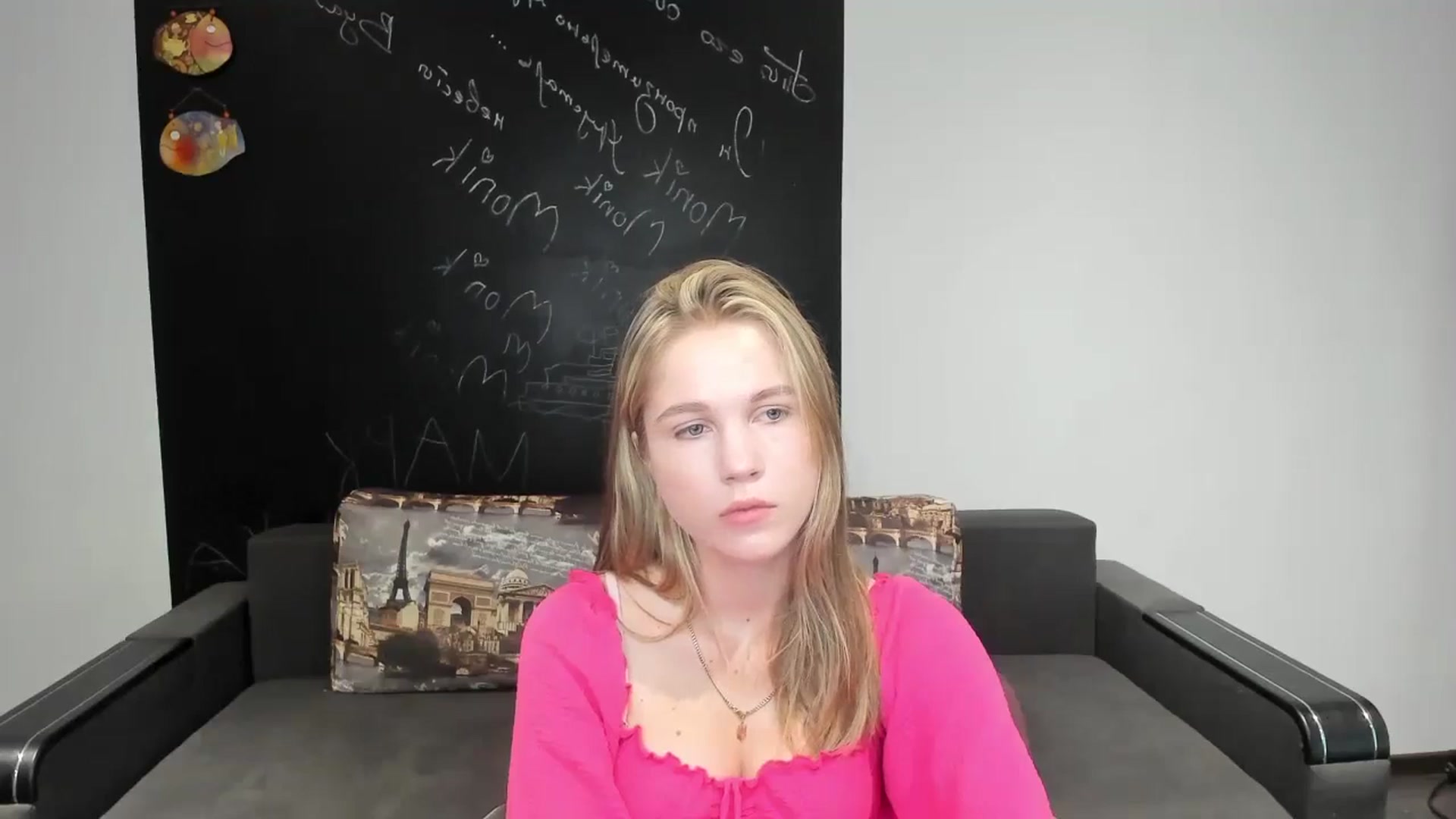 Gallery image thumbnail from Kate_Lewiss's myfreecams stream on, 08/05/2024, 06:01 image 15 of 20