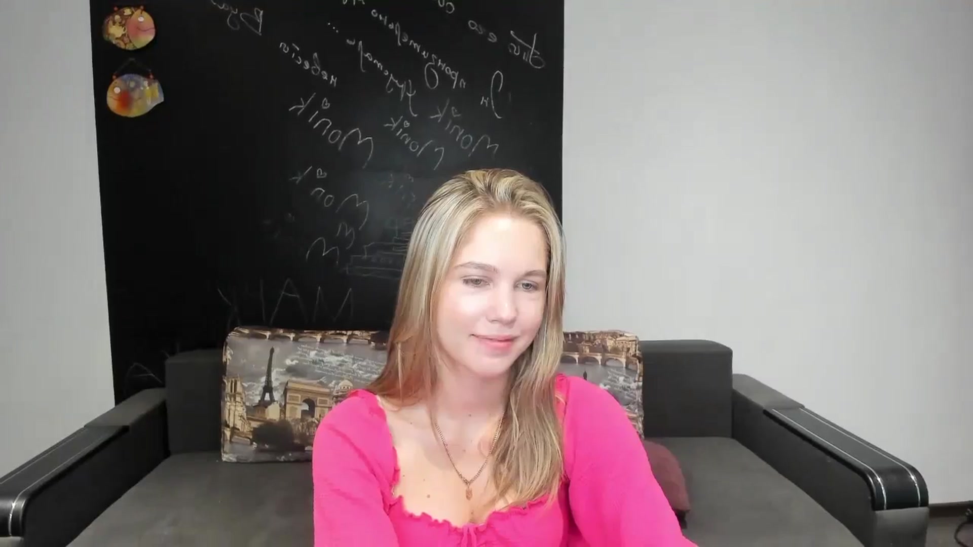 Gallery image thumbnail from Kate_Lewiss's myfreecams stream on, 08/05/2024, 06:01 image 6 of 20
