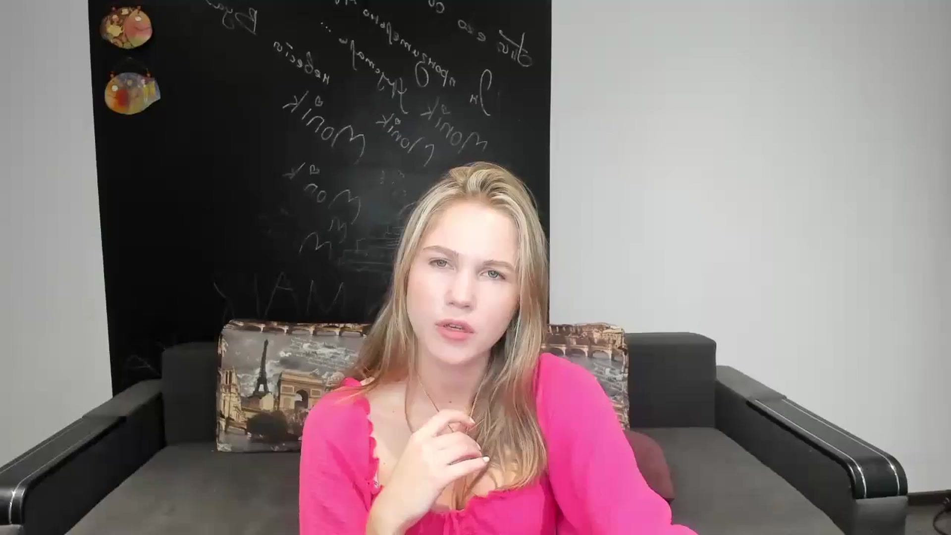 Gallery image thumbnail from Kate_Lewiss's myfreecams stream on, 08/05/2024, 06:01 image 1 of 20