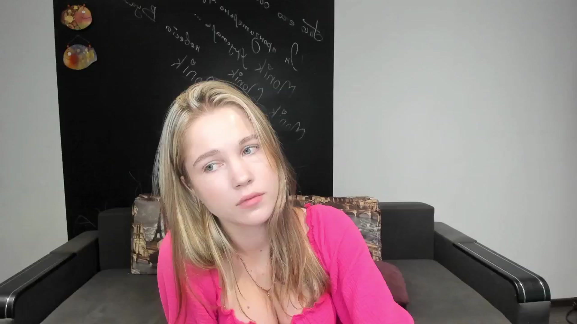 Gallery image thumbnail from Kate_Lewiss's myfreecams stream on, 08/05/2024, 06:23 image 17 of 20