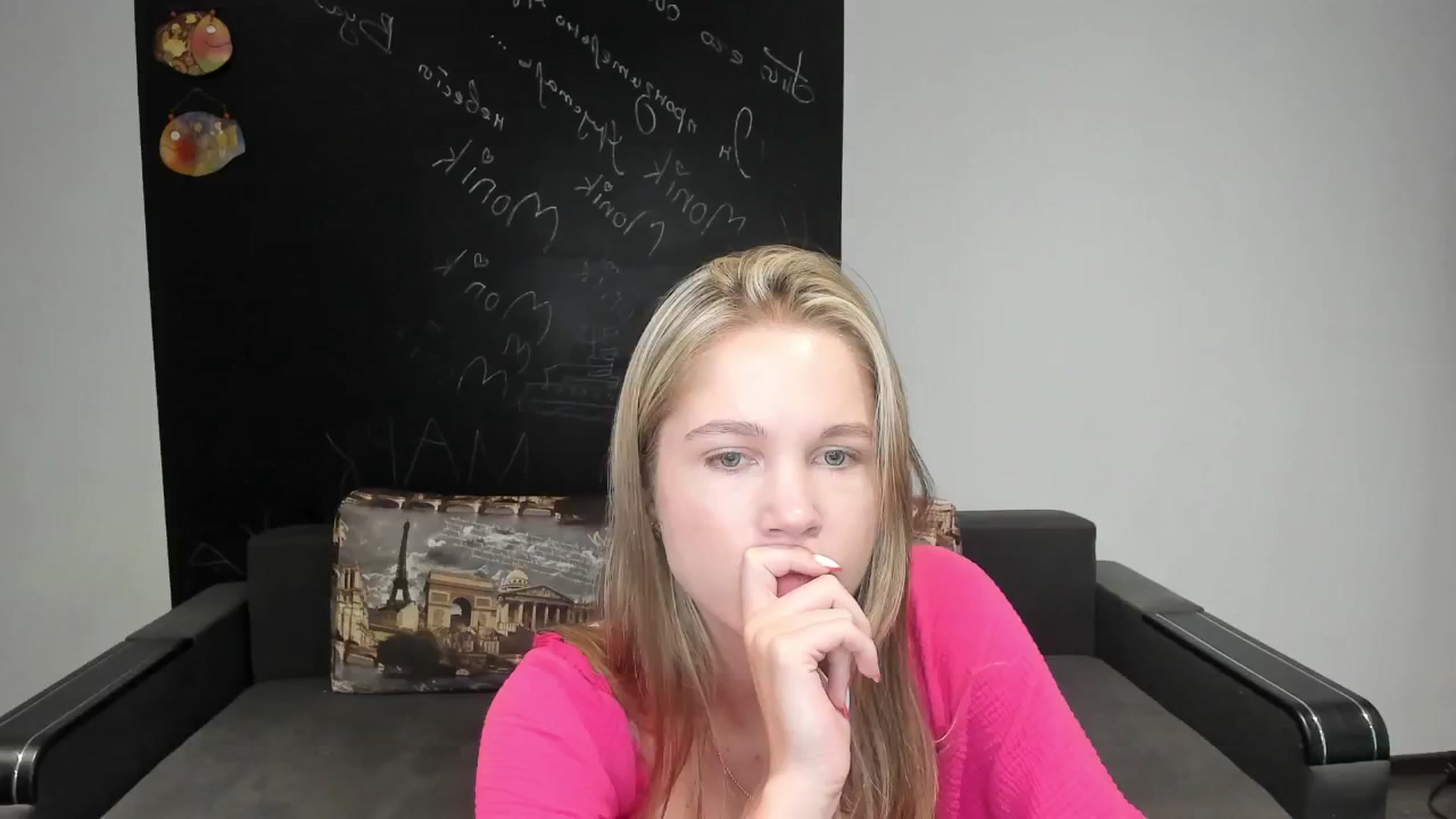 Gallery image thumbnail from Kate_Lewiss's myfreecams stream on, 08/05/2024, 06:23 image 15 of 20