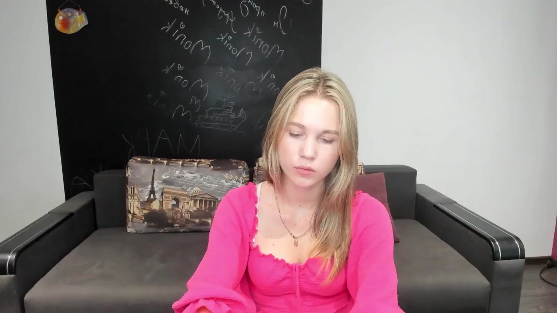 Gallery image thumbnail from Kate_Lewiss's myfreecams stream on, 08/05/2024, 07:17 image 12 of 20