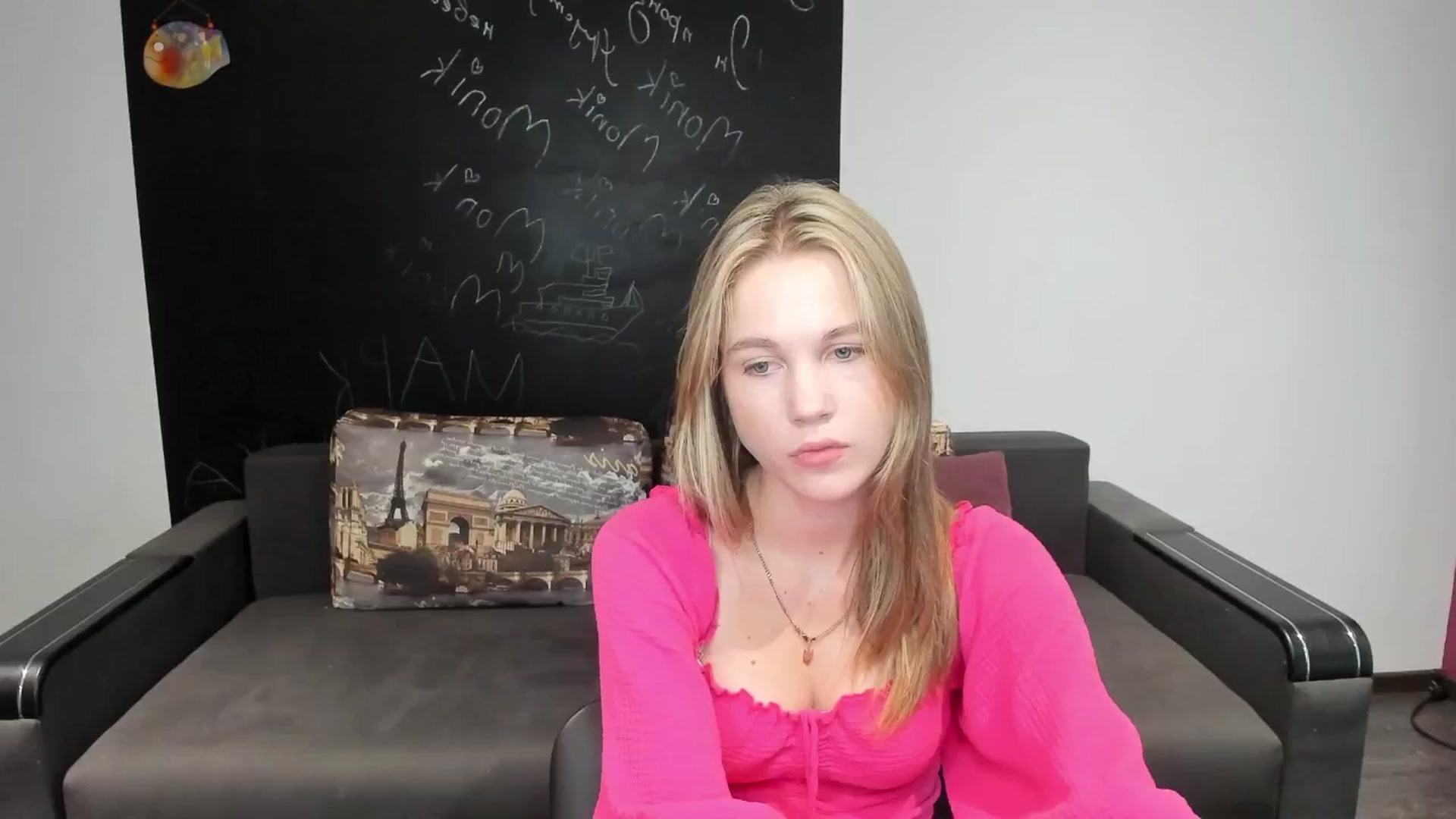 Gallery image thumbnail from Kate_Lewiss's myfreecams stream on, 08/05/2024, 07:17 image 17 of 20